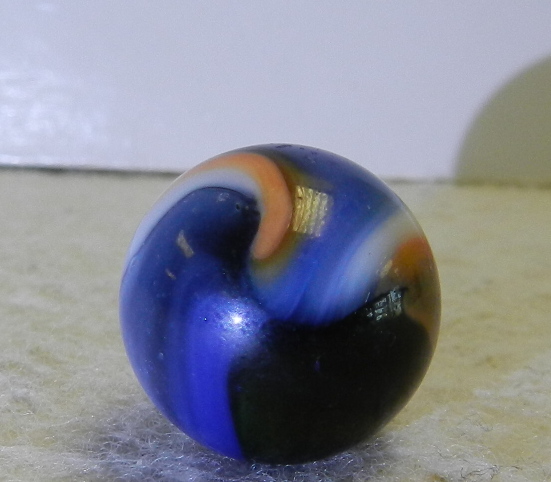 #15270m Vintage Peltier Glass Swirl Marble .66 Inches *Near Mint*