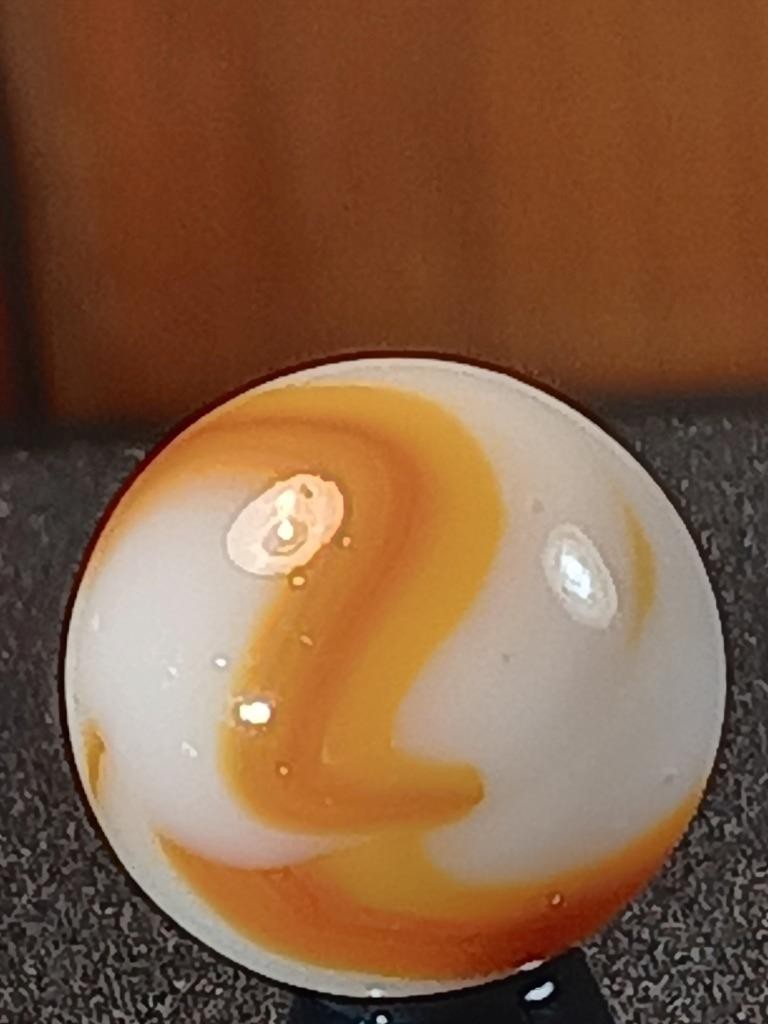 5/8″ Peltier Alley Fiery Orange Pearl White Ribbon Swirl NM Serious Marble B146