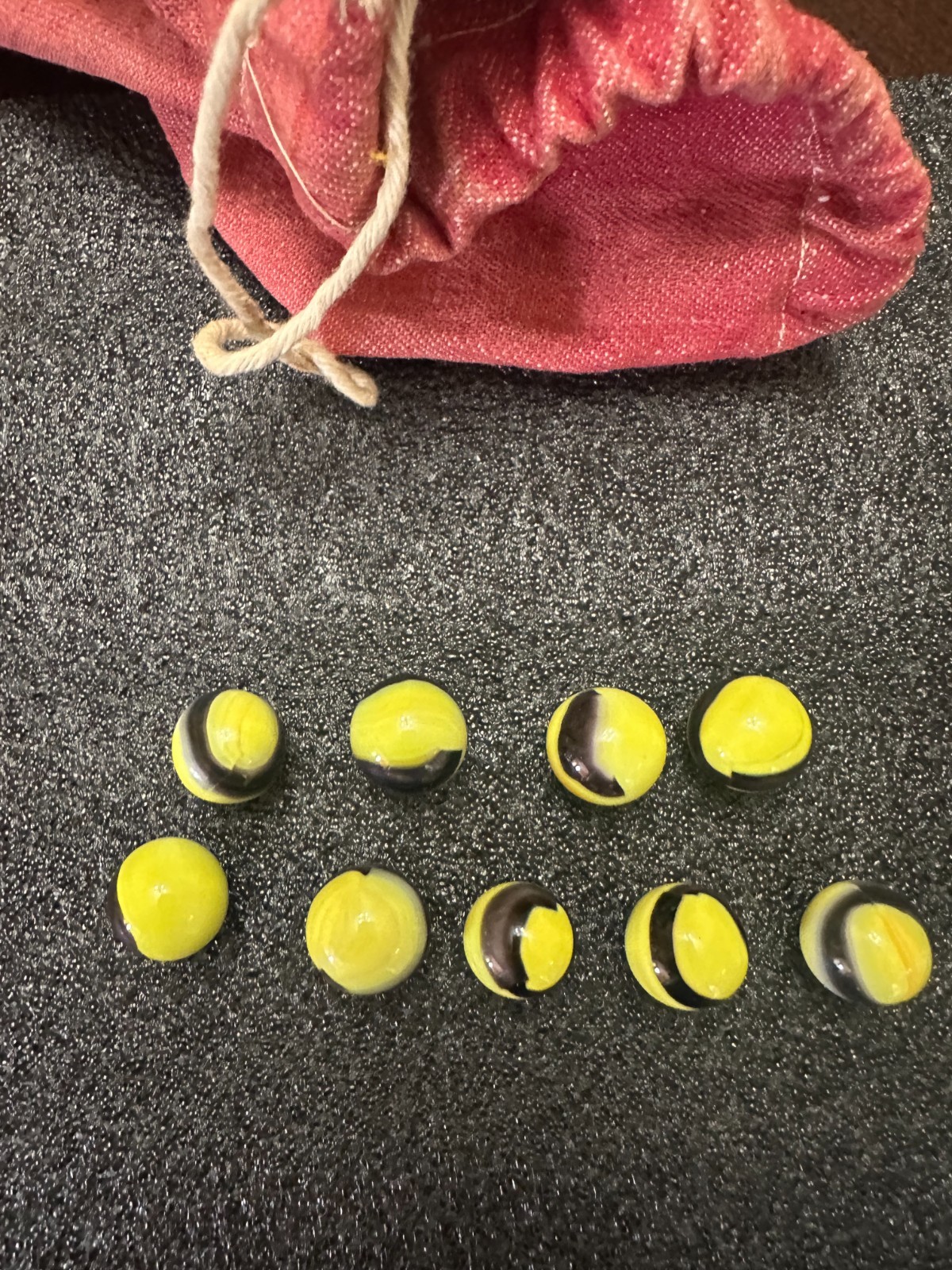 Vintage Marble King Bumble Bee Marbles Lot of 9 Blended Colors 0.57″-0.62″
