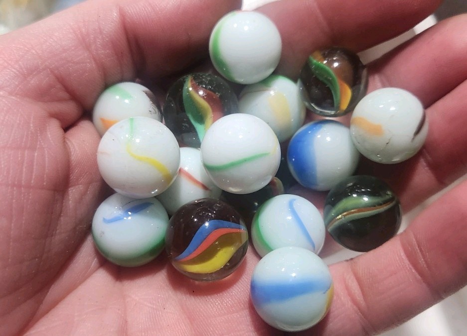 Cat’s Eye Glass Machine Made Toy Marbles Lot for Ages 4-7 & 8-11 Years
