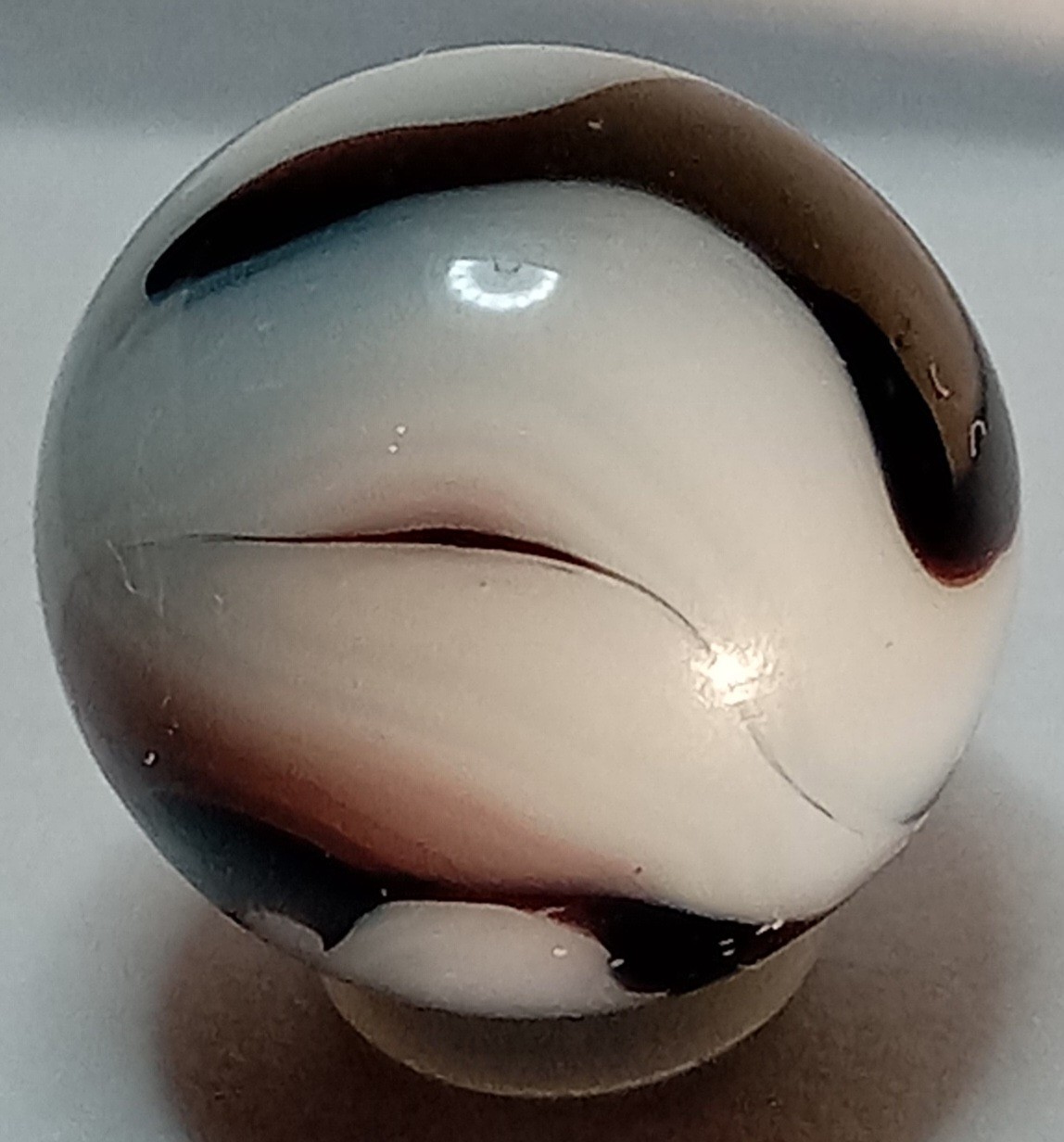 Vintage Marble Premium RAVENSWOOD WV Swirl White Plum Brown 9/16″ NM 1940S-50S