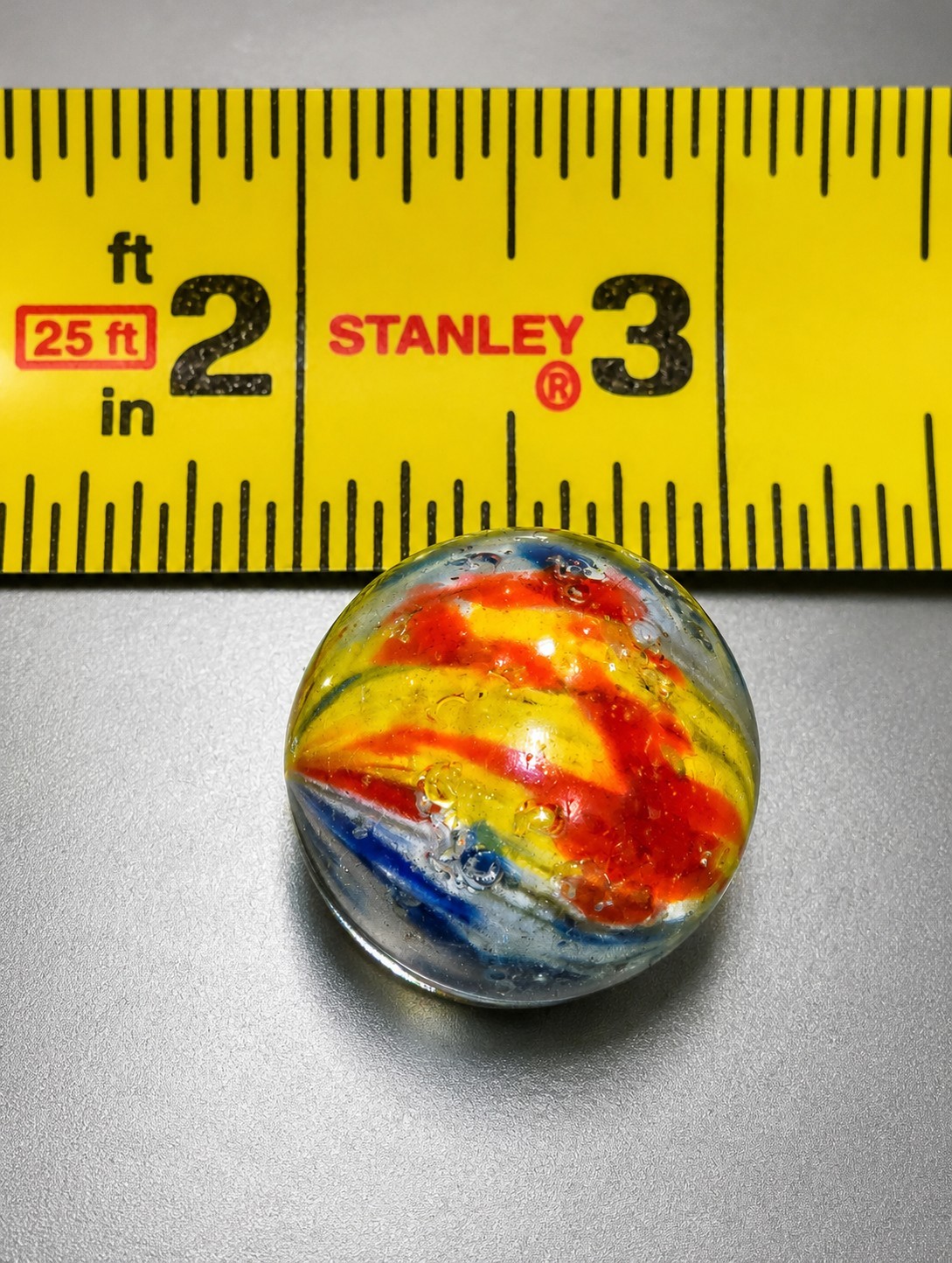 ANTIQUE GERMAN PANELED ONIONSKIN END OF DAY MARBLE SHOOTER 1+ INCH DIAMETER.