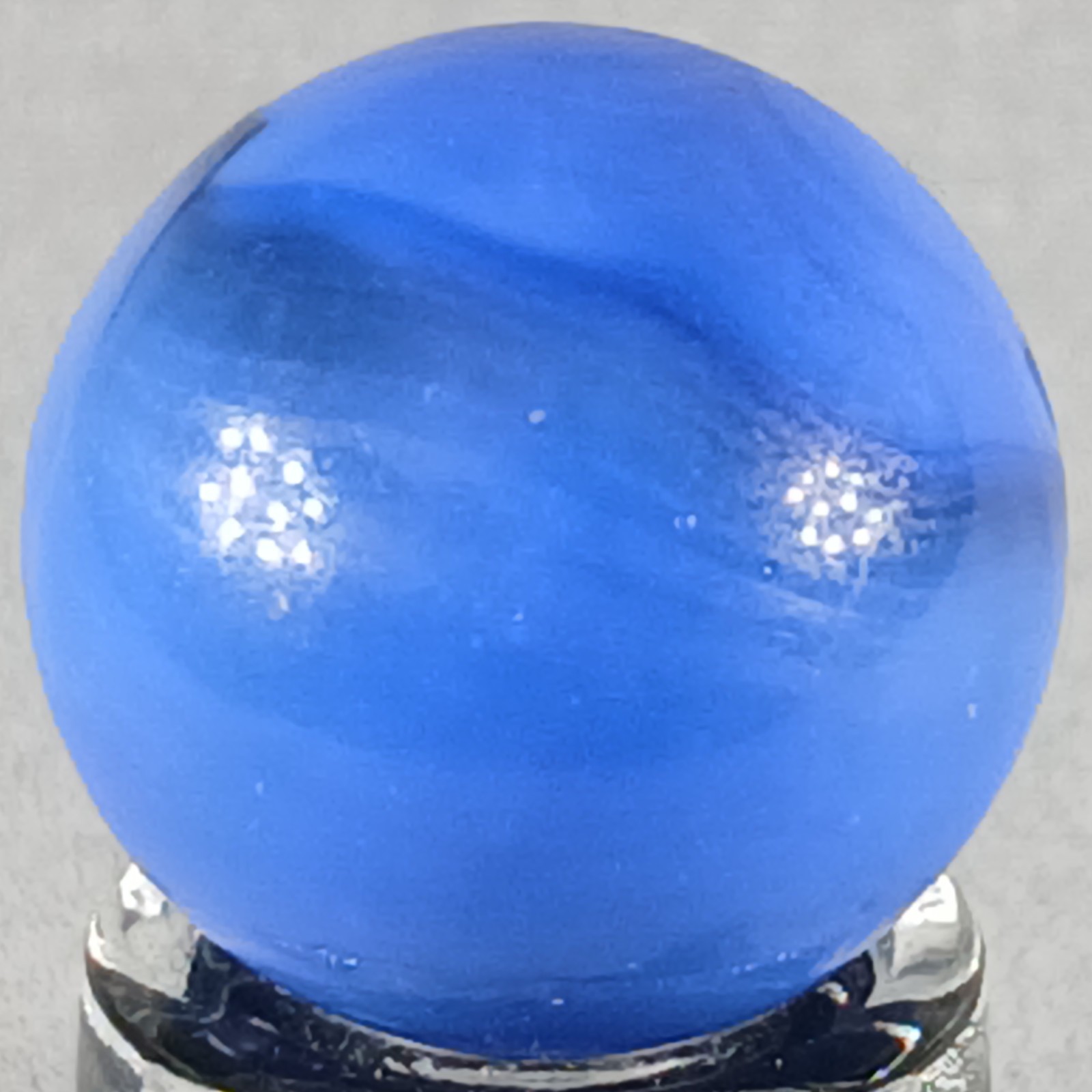 Small Vintage Vitro Conqueror Marble .55 Inches Near-Mint Condition
