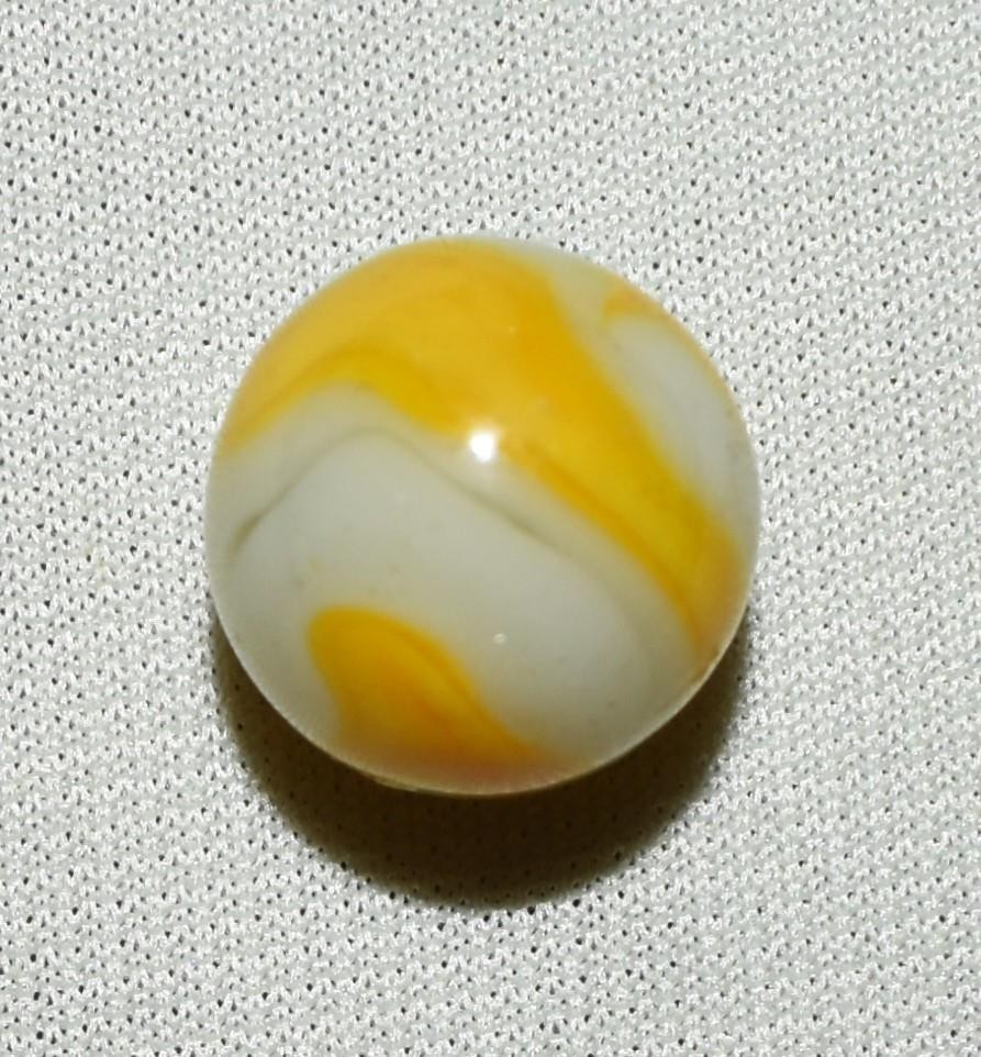 VINTAGE CHRISTENSEN AGATE (CAC) YELLOW & WHITE MARBLE .653″ (21/32″) ~ M573 – GR