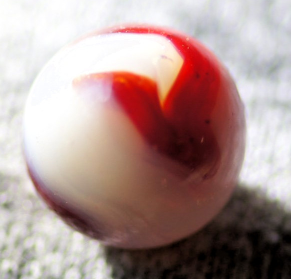Akro Agate Toy Marble, Milky Onyx Oxblood, Aventurine, with Blue Trace 5/8″ #348