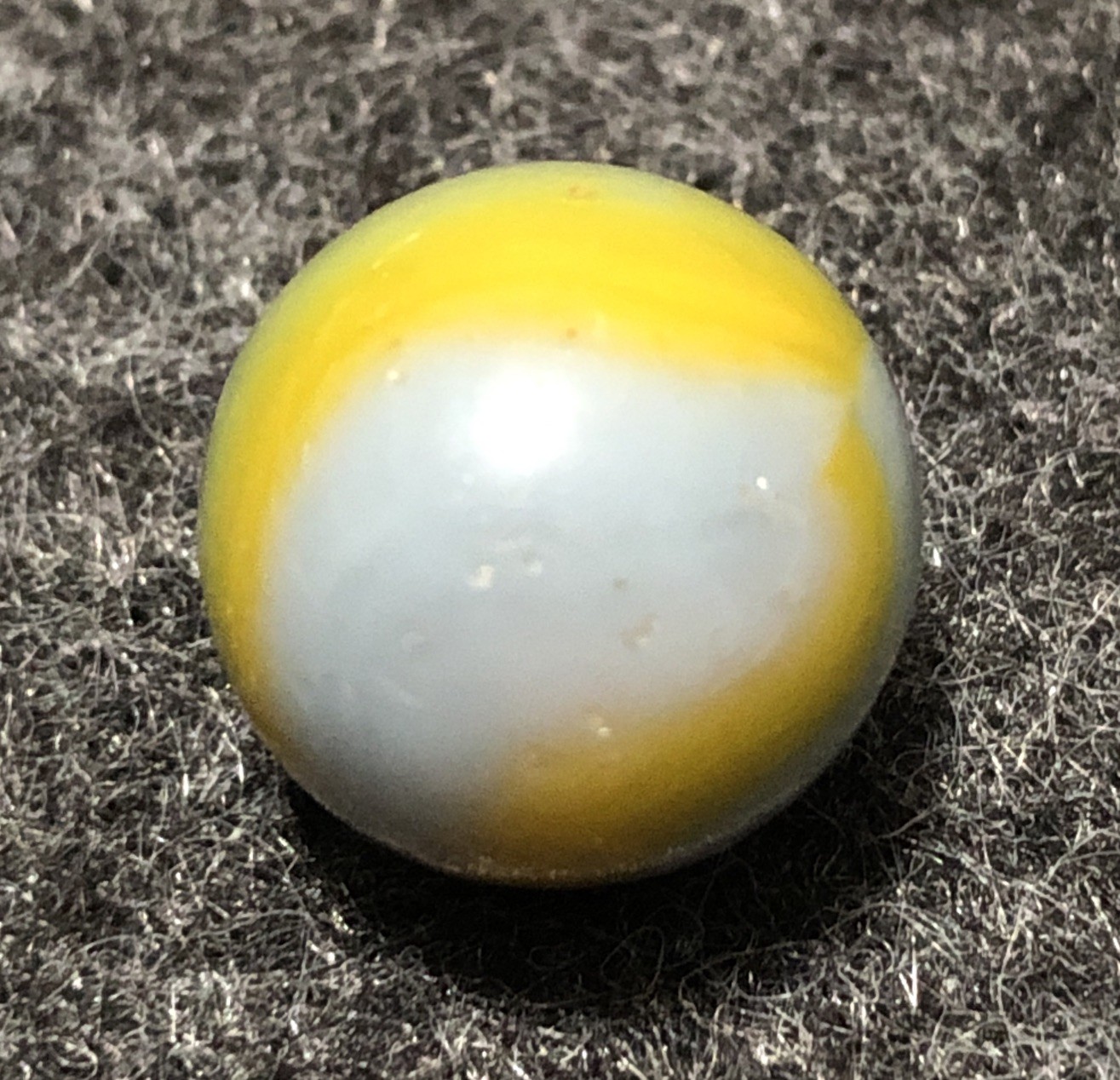 Vintage Kokomo Opalescent Glass UV Reactive Marble 19/32” .59”