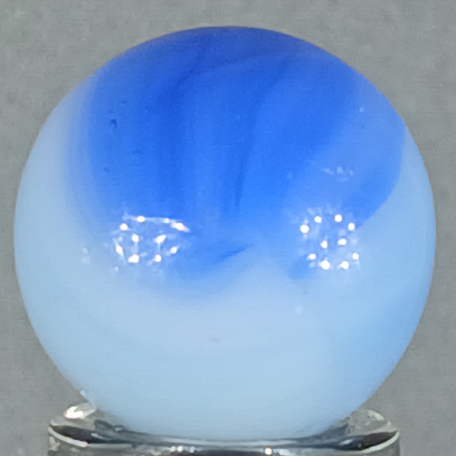 Vintage Vitro Conqueror Marble .63 Near-Mint Condition Combined Shipping