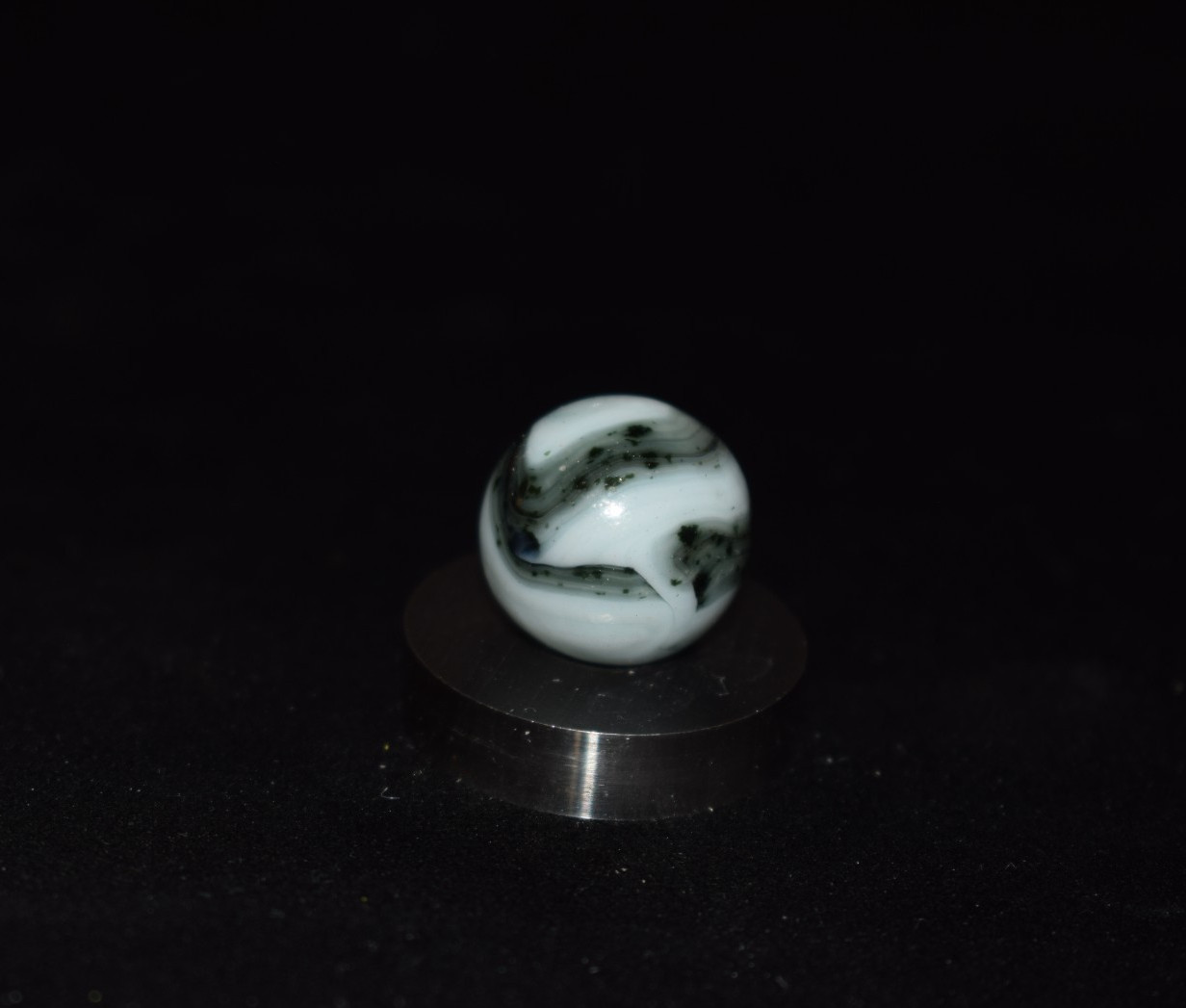 🧐👉 DAS Wildflowers Zebra 🦓HTF black aventurine marble size .671=43/64 Mint