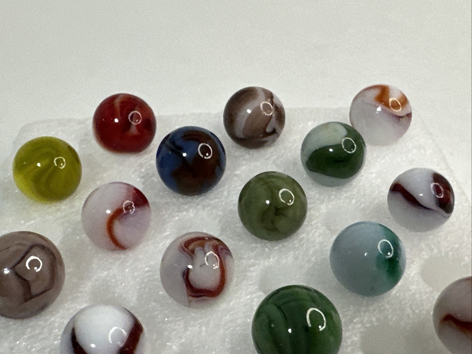 410 Lot Of 30 Jabo Swirl Marbles!
