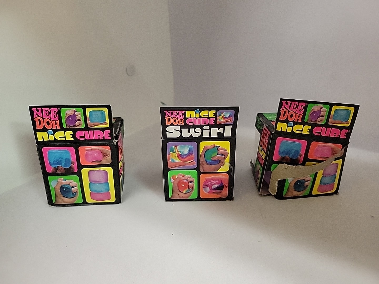 NeeDoh Nice Cube Assortment – Nice Cube Swirl and Nice Cubes – Open Box – E-B2