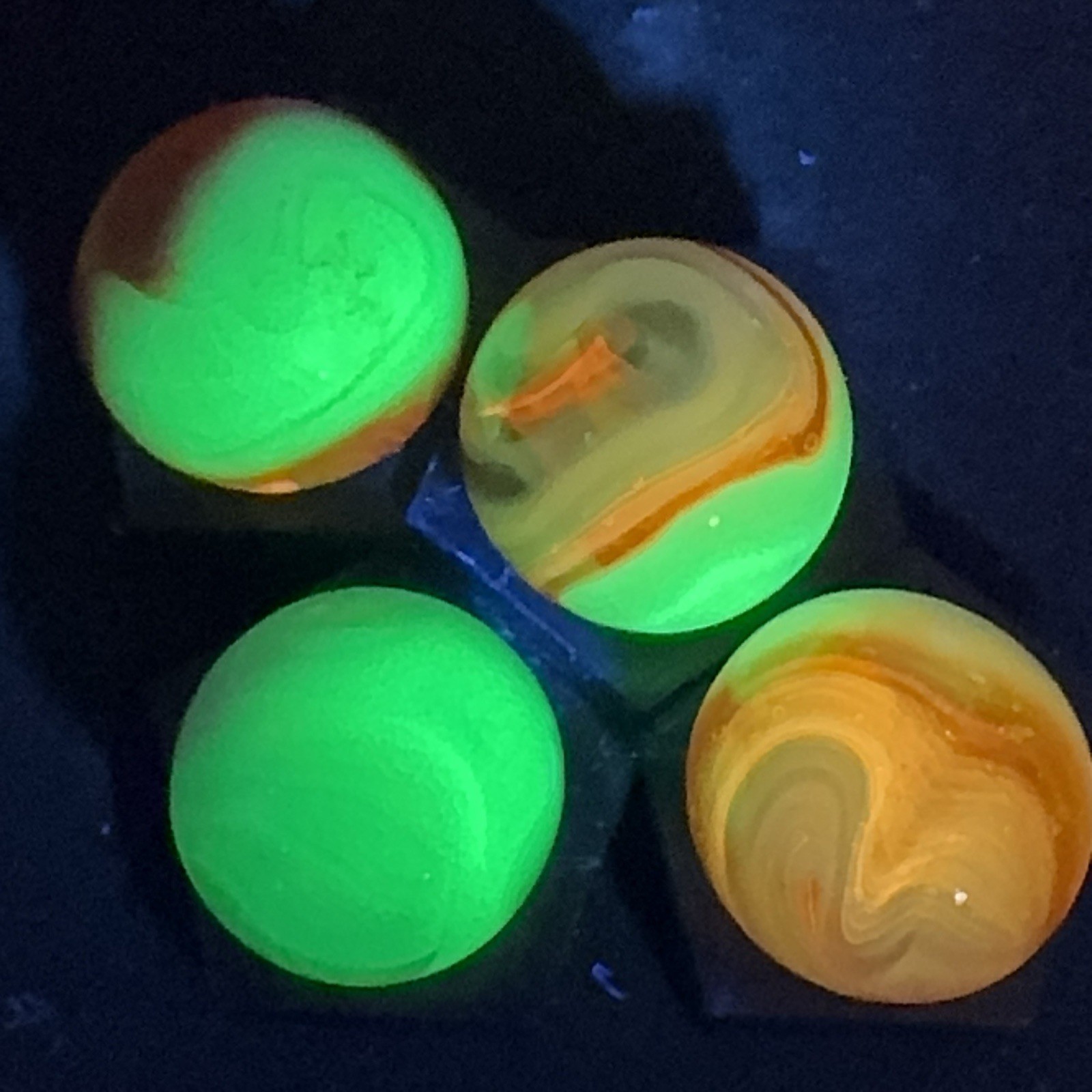 4- Jabo Classic 3/4” Marbles (3517) Glowers