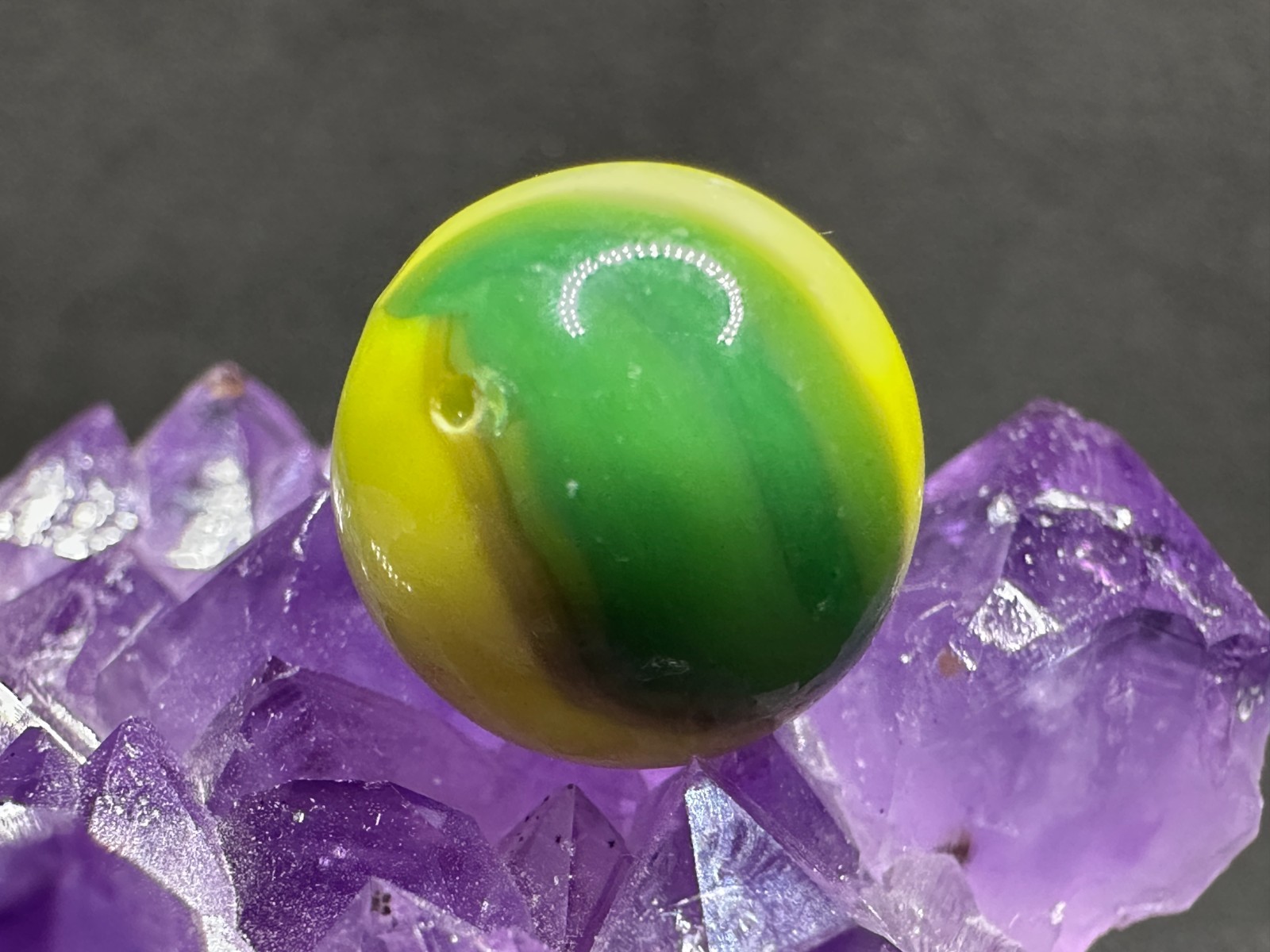 Vintage Marble King CUB SCOUT Rainbow Marble Green & Yellow – .60″ Nice Example!
