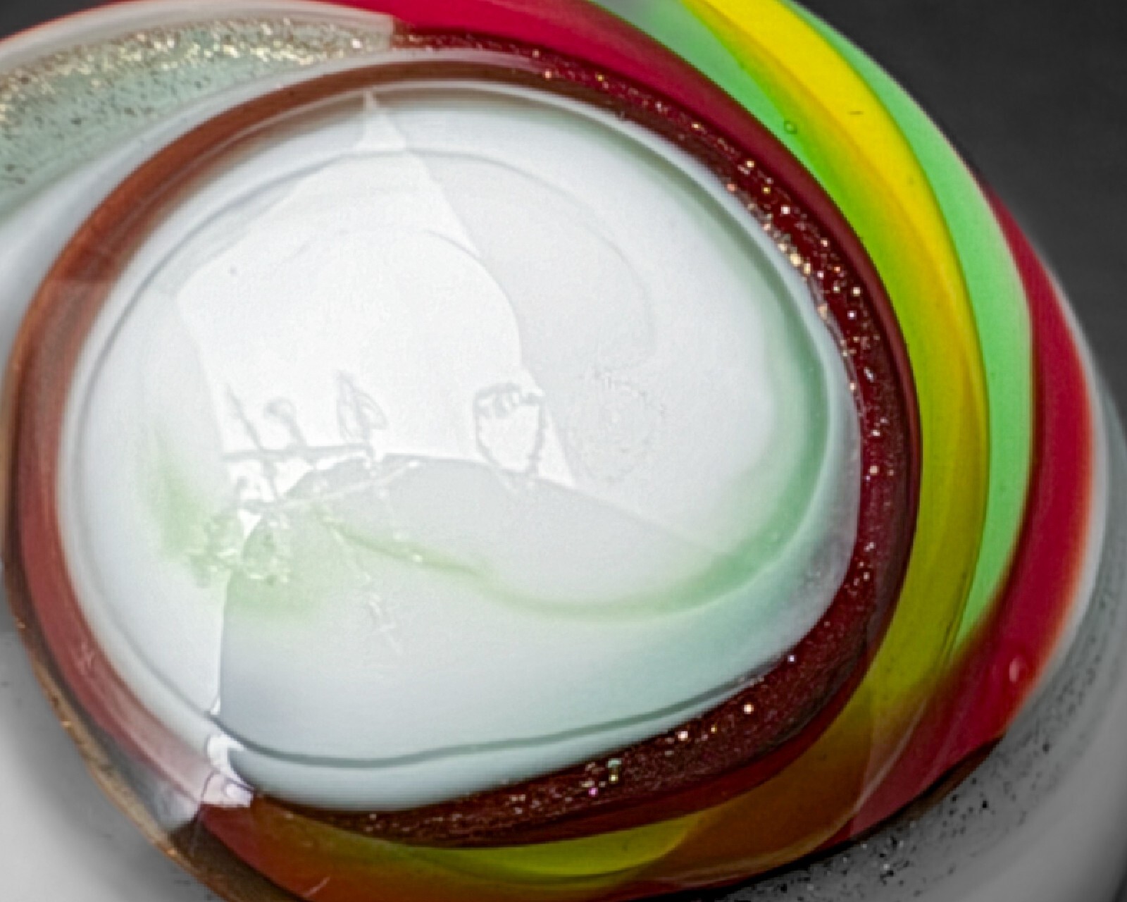 Greg Hoglin 1.12″ 2000 White Silver Green Spiral Handblown Art Glass Marble