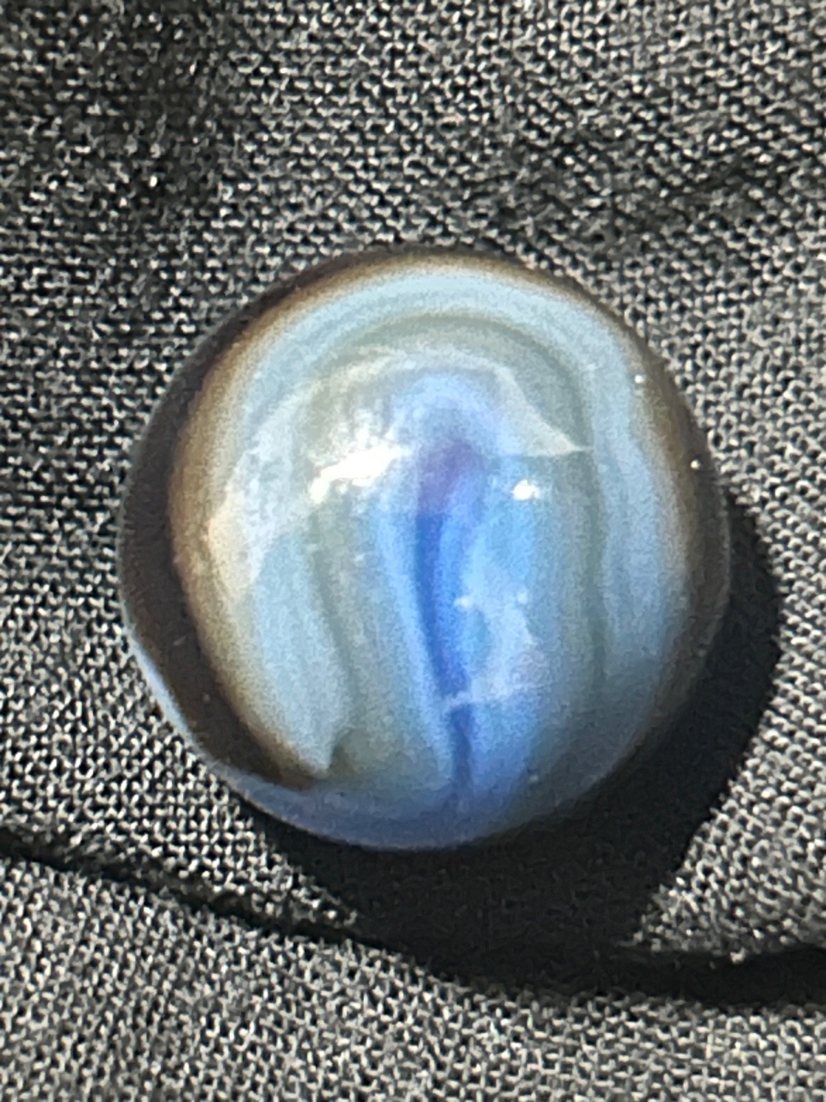 1 marble picked random 9.3- wet mint various sizes. Akro agate,