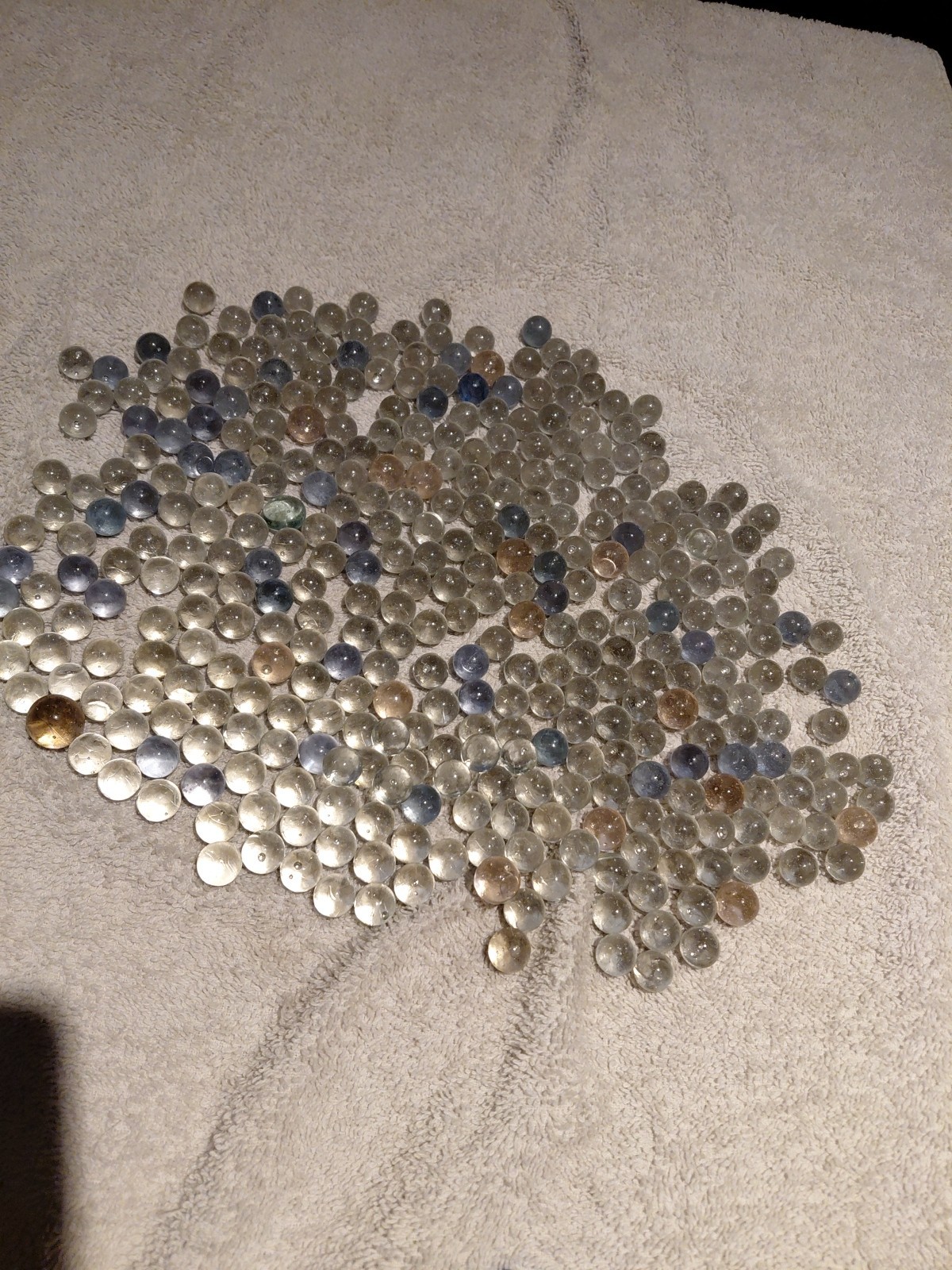 2.1 POUNDS CHAMPION 1/4″ (+or -) TRANSPARENT MARBLES $14.99 !! Exact Marbles