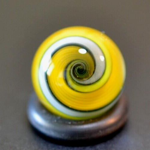 BRYAN TRILLAS GLASS MARBLE/.574″-BUTTERNUT & MILK BLACKLIGHT-LIME,MILKY WHITE +