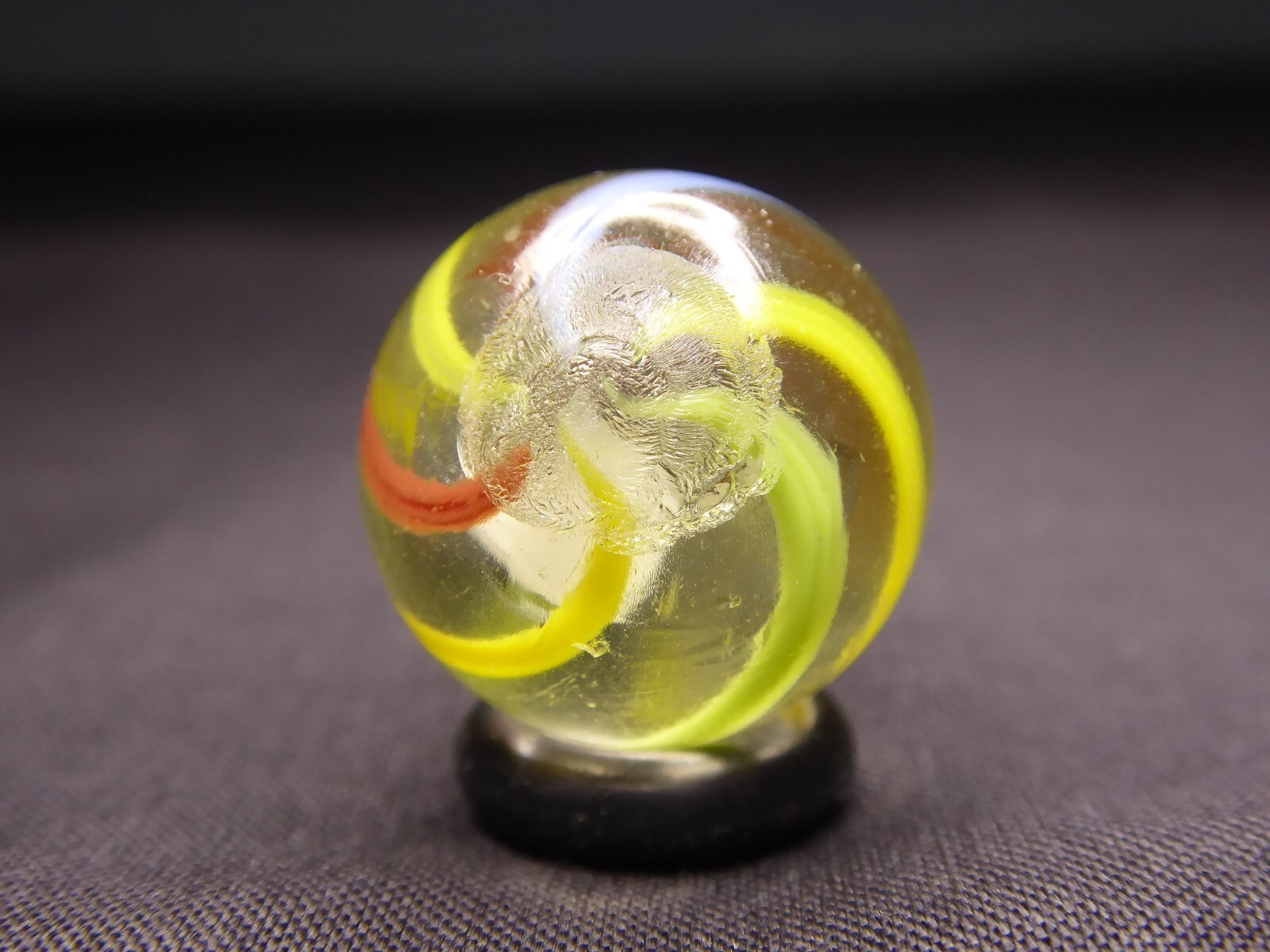 Antique Marble – Single White Ribbon – 18mm or 11/16ths – Mint/Mint-