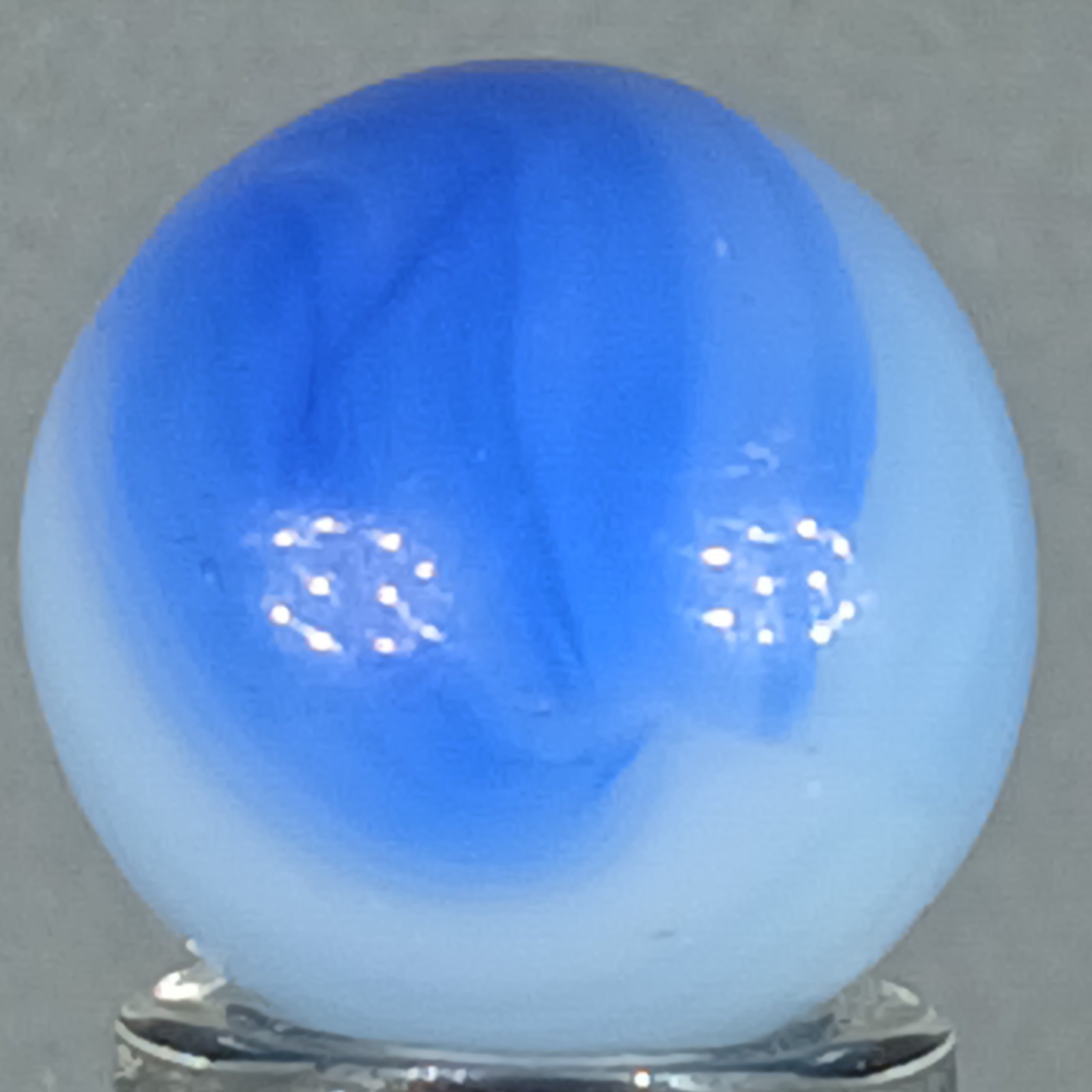 Vintage Vitro Conqueror Marble .63 Near-Mint Condition Combined Shipping