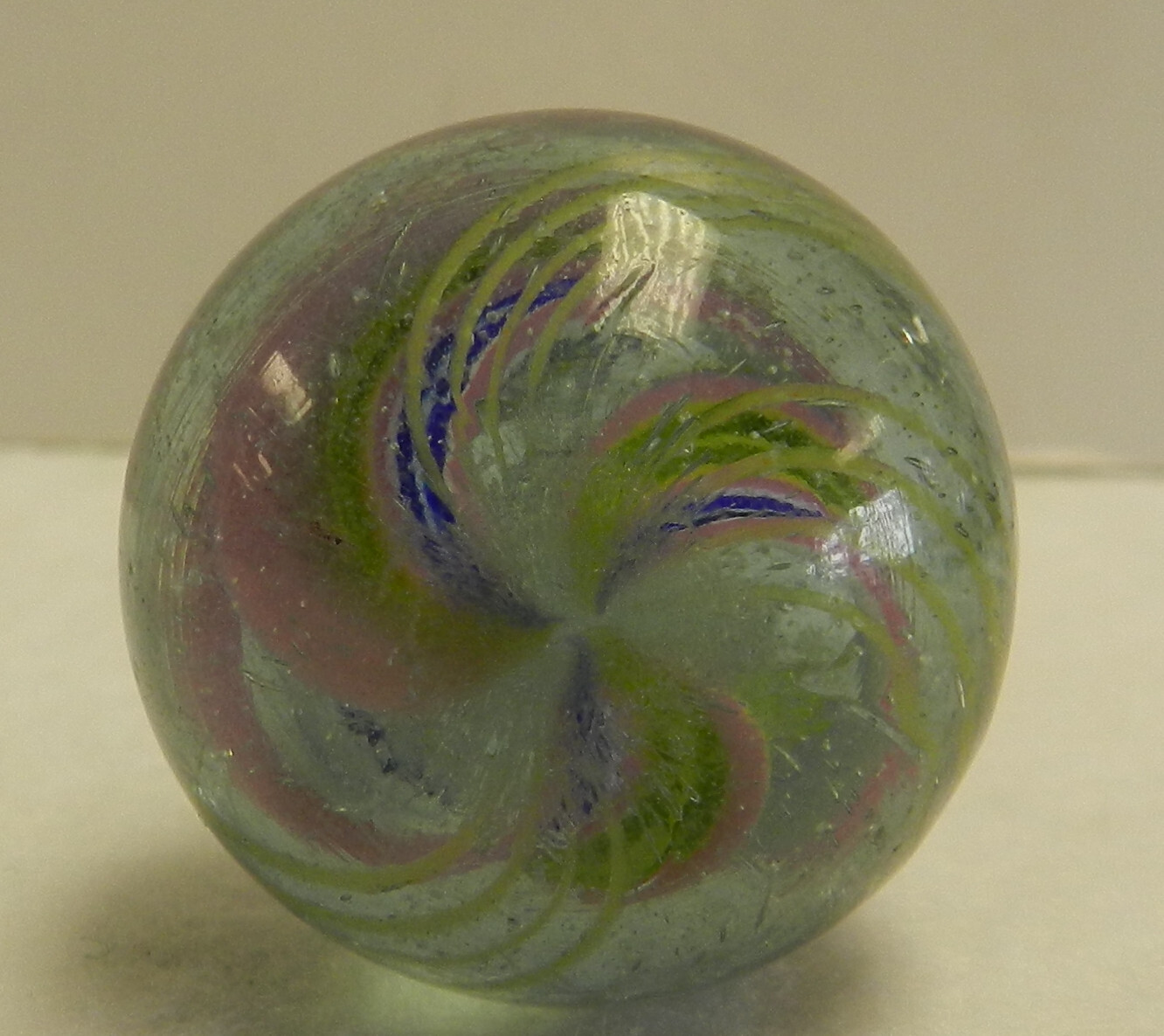 #16889m Bigger 1.08 Inches Divided Ribbon Swirl Marble