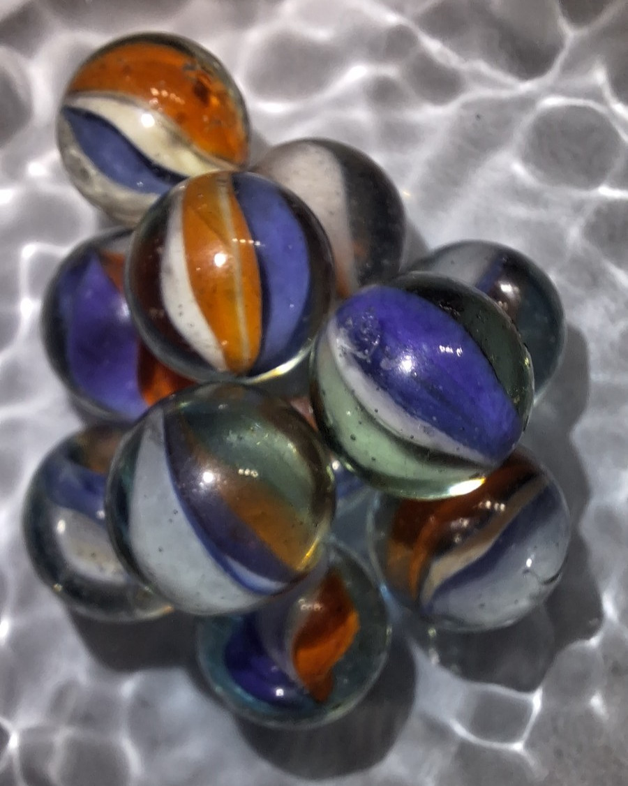 Vtg 6 Vane Tri Color Red White Blue Hybrid Cat’s Eye Marbles 11 ct. UV Reactive