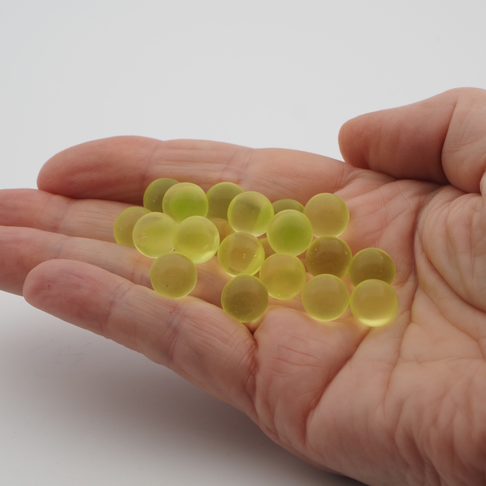 uranium glass marbles balls Lot 20 pcs 10 mm Czech