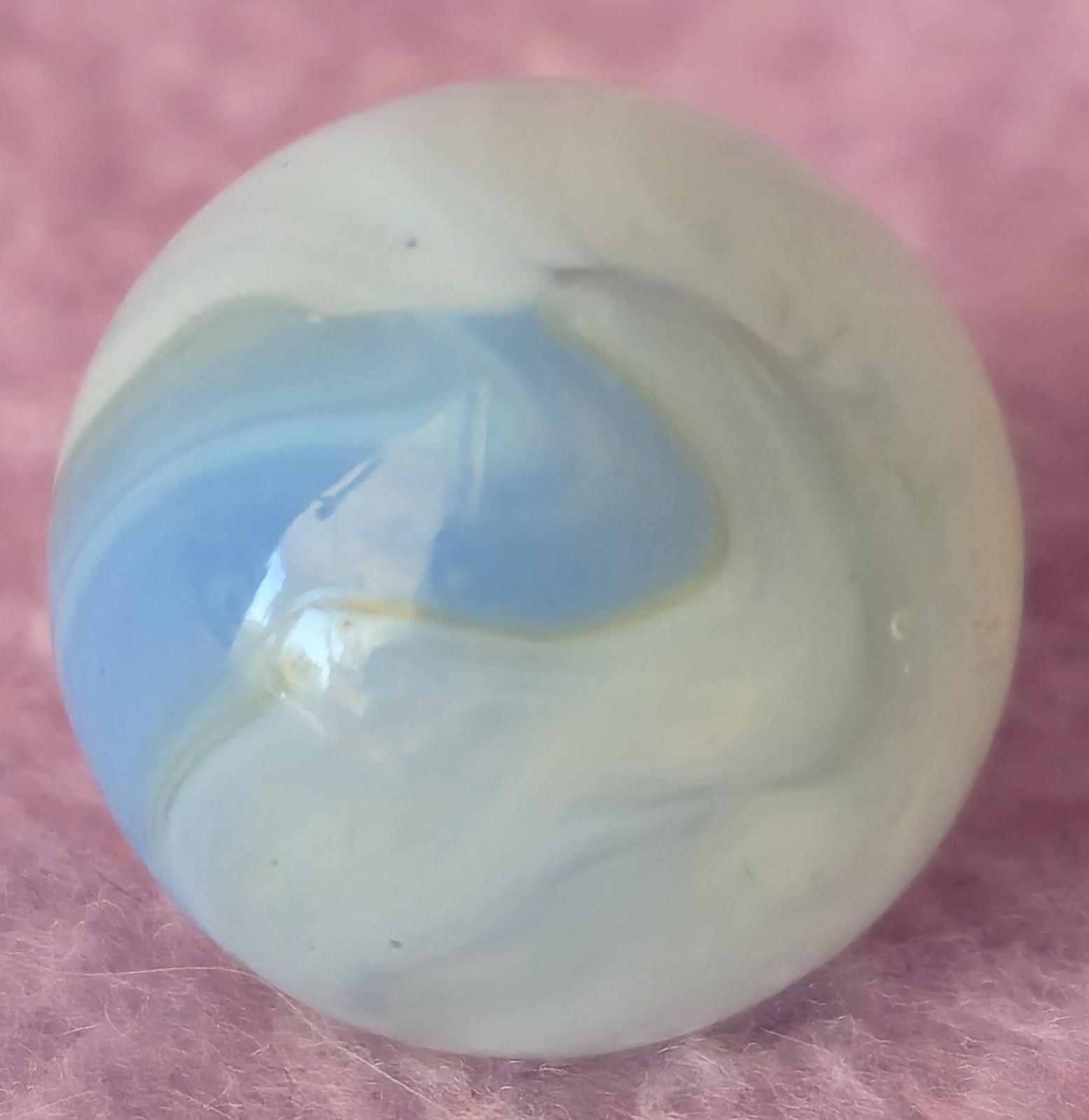 Vintage HTF Vitro Conqueror Phantom Wispy Robin Blue Patch Marble .64″ Inches