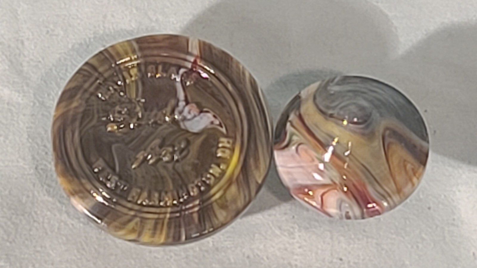 ANDY DAVIS, Glass Art Spinning Top & Base, Tribute To Friendship Run (?), #130C