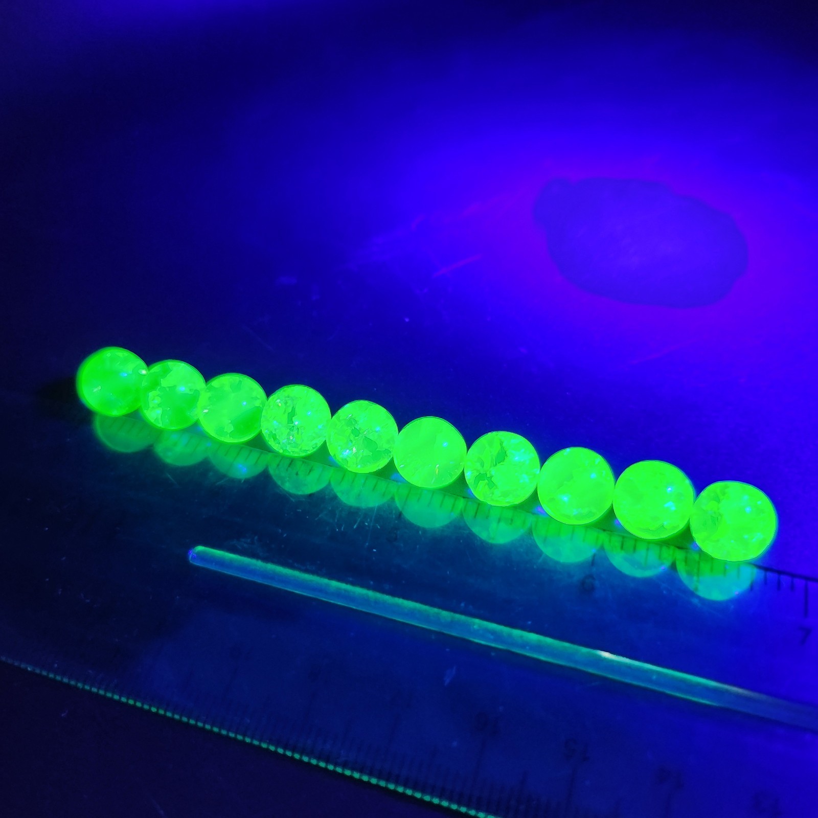 Lot Of 10 Crackel Vaseline Glass Uranium Glass Marbles Uv Glow
