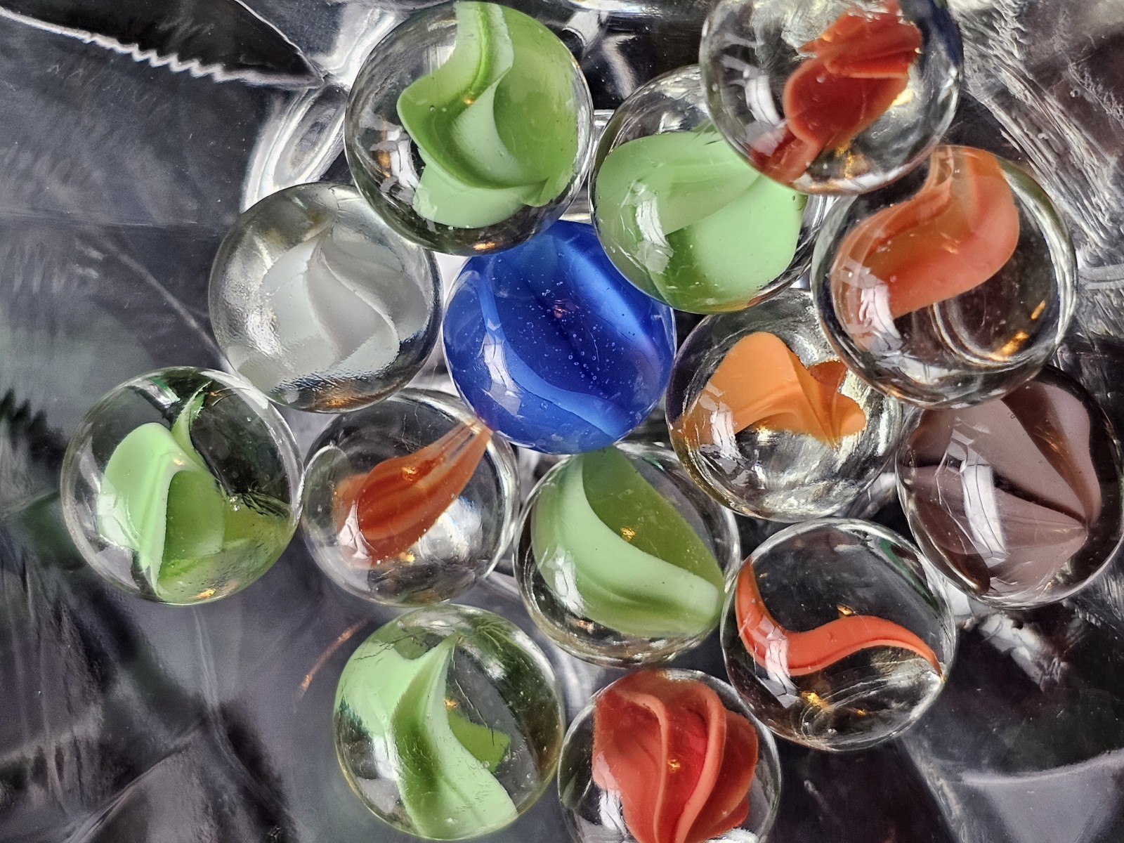 Vintage Estate 2lb+ Mixed Lot 215 Toy Marbles- Swirl, 4-6 Vane Cat’s Eye, & More