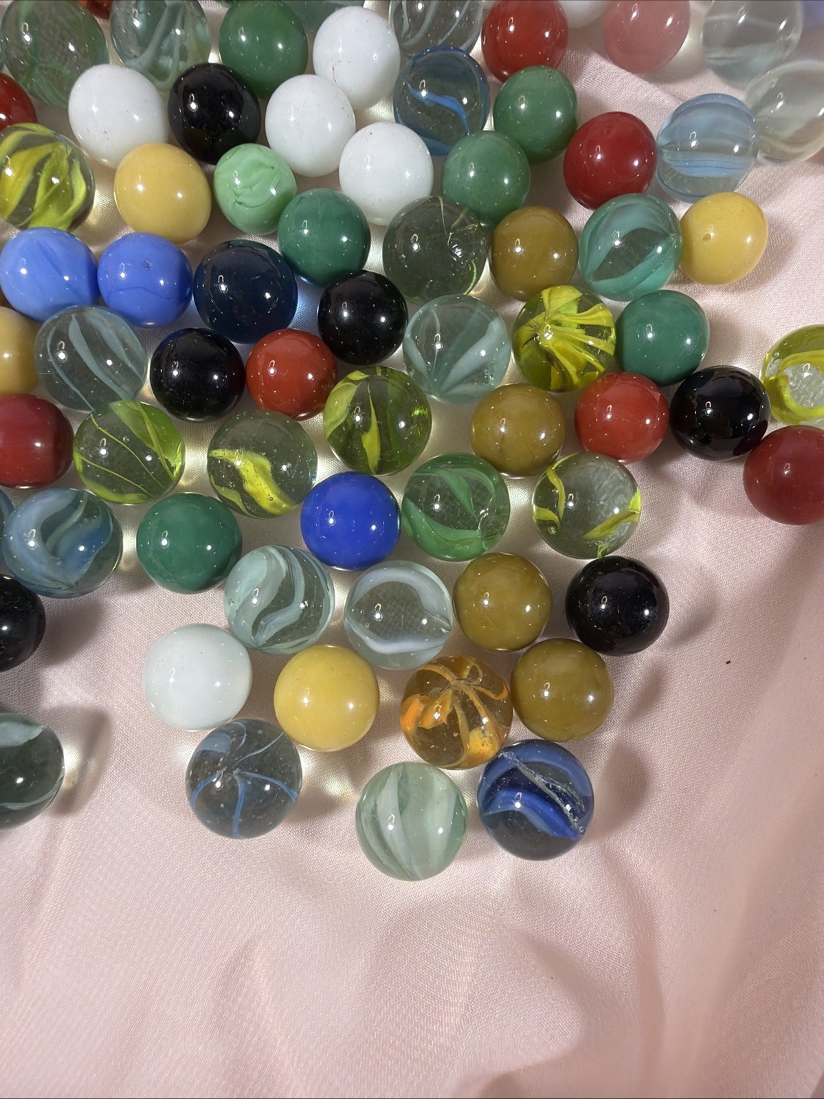 Nice Lot 130 Marbles Cats Eyes & Colored