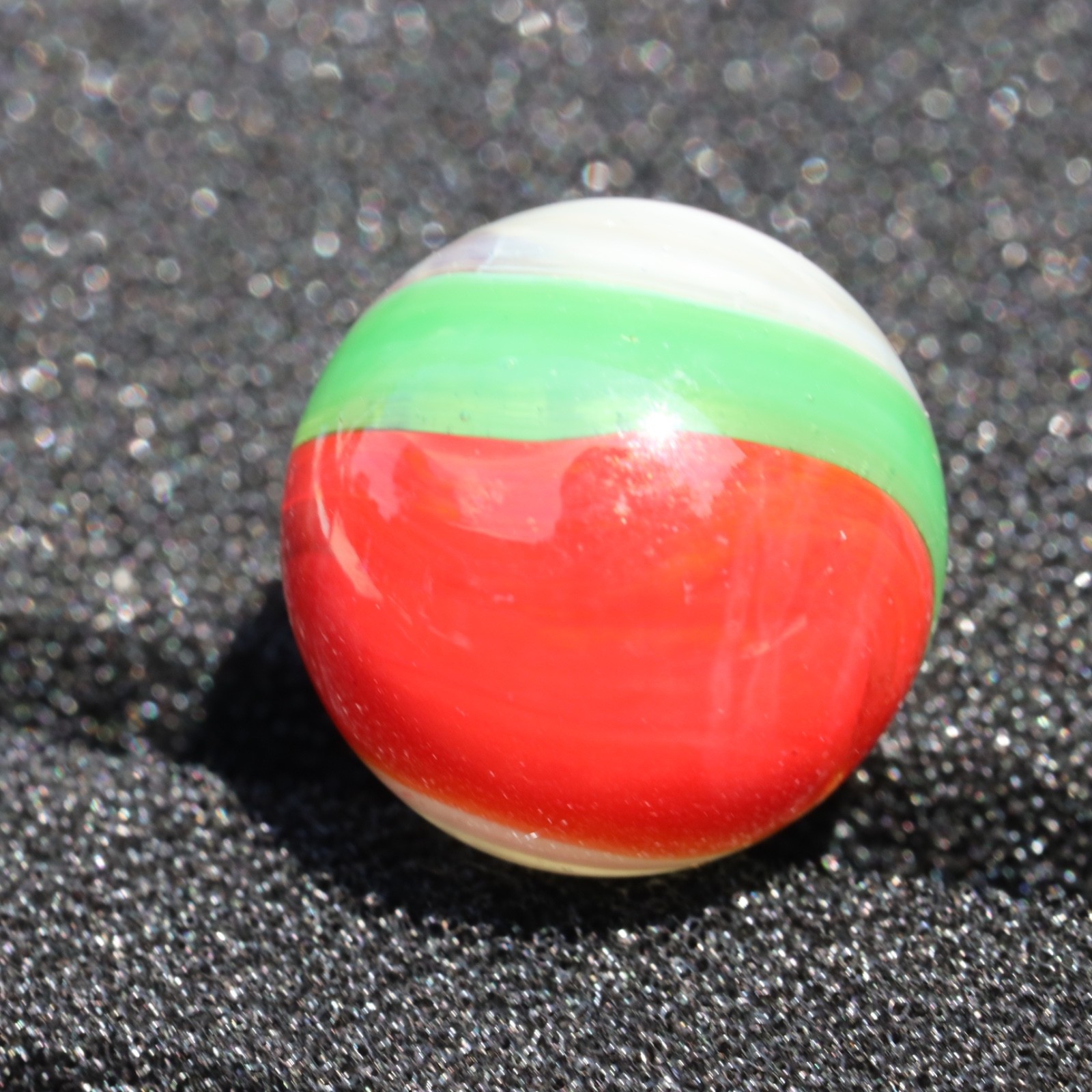 AKRO Popeye Red and Green Marble .646” M Condition