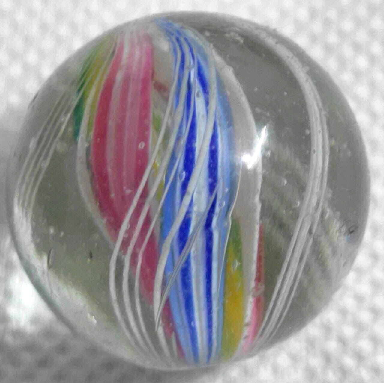 TOY 2 MARBLE peppermint ribbon 4 divided core , caged 4 panel sequence threads