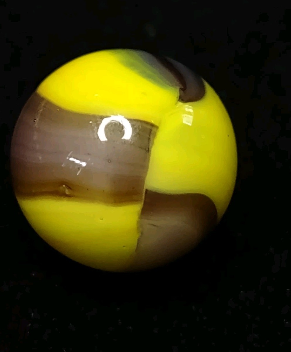 Unique Lavender Bumblebee MARBLE KING Vintage Marble Glass Toy NM+ .63″