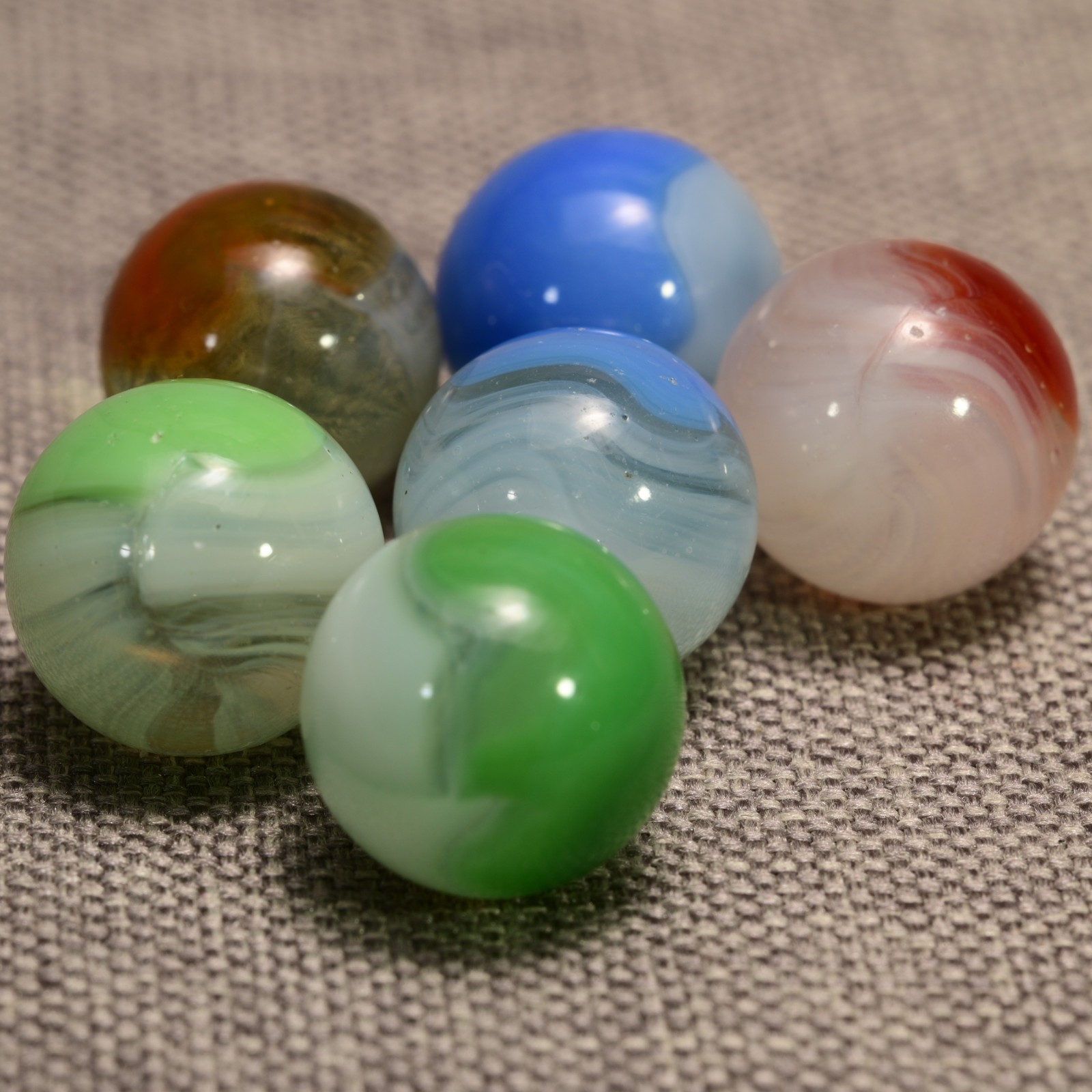 6 Vitro Agate Conqueror Marbles Vintage American Machine Made Multi-Mix 19/32”