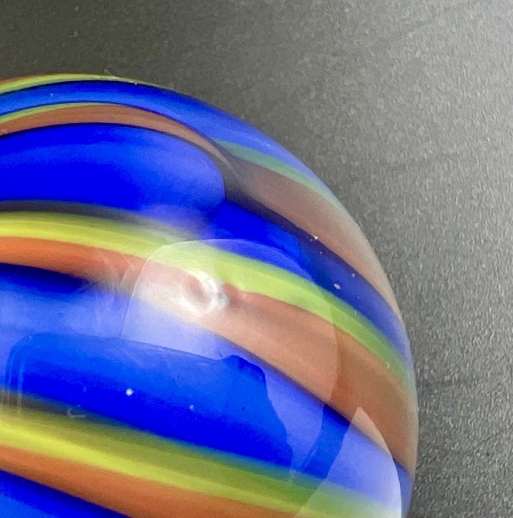 Hand Blown 2005 Art Glass 50mm Ribbon Swirl MARBLE – Signed