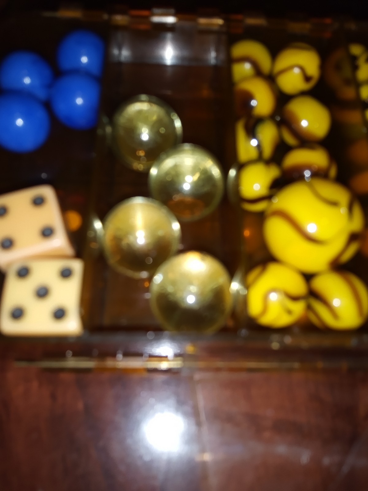 4 Vintage Large Shooter Marbles Clear Light Amber Glass With Bubbles 7/8” Medium