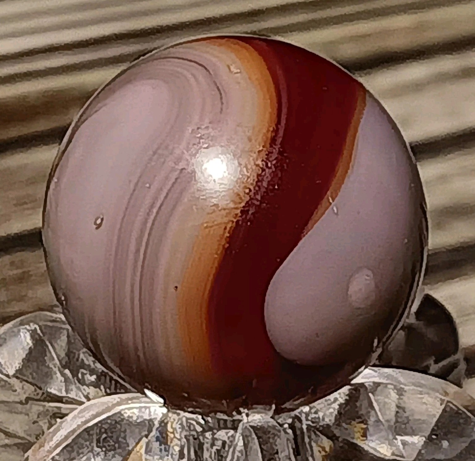 Akro Agate Corkscrew Marble. 5/8″ Nm. Nice Color Combo.