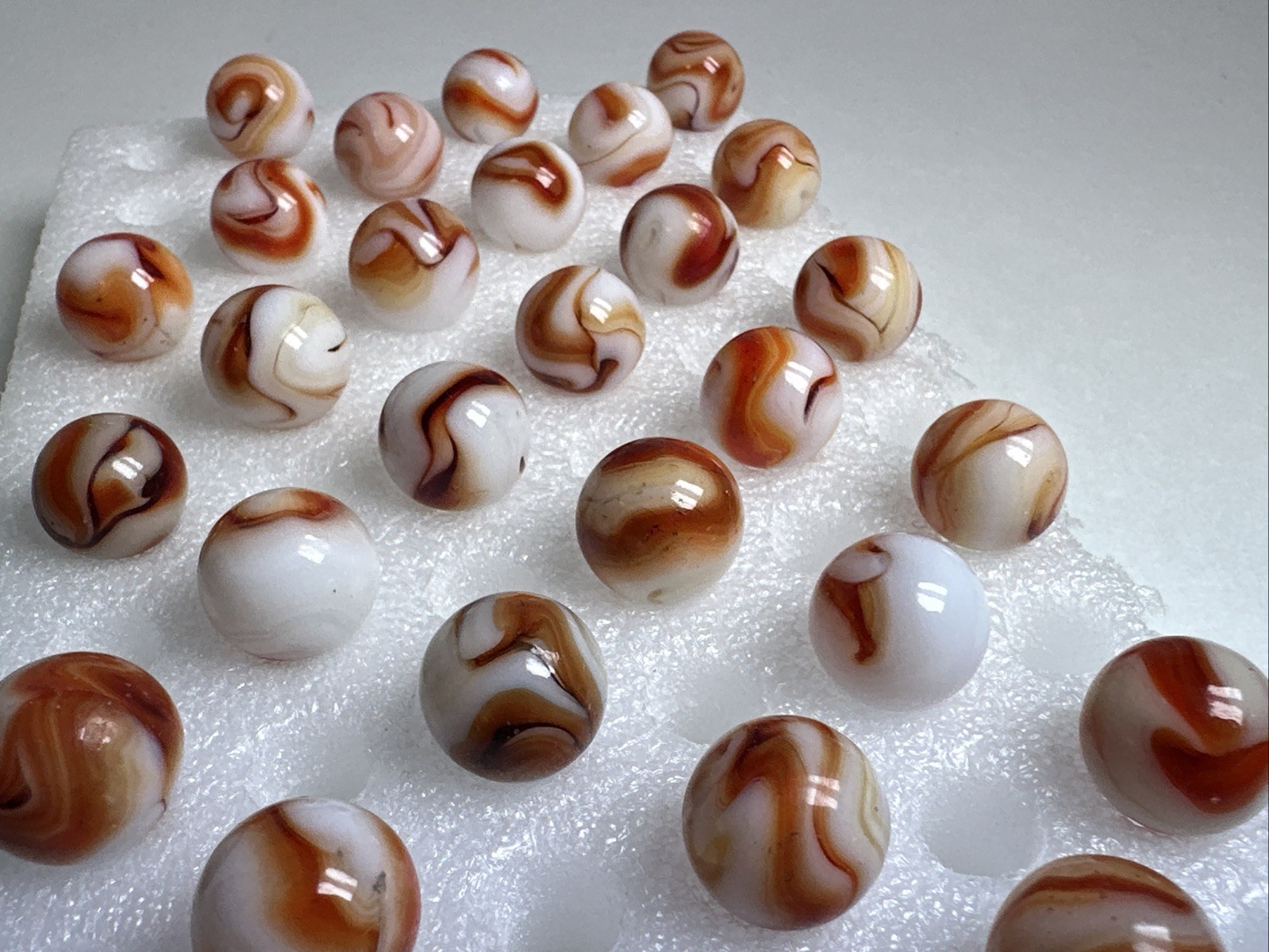376 Lot Of 29 Vintage Heaton Agate Swirl Marbles!