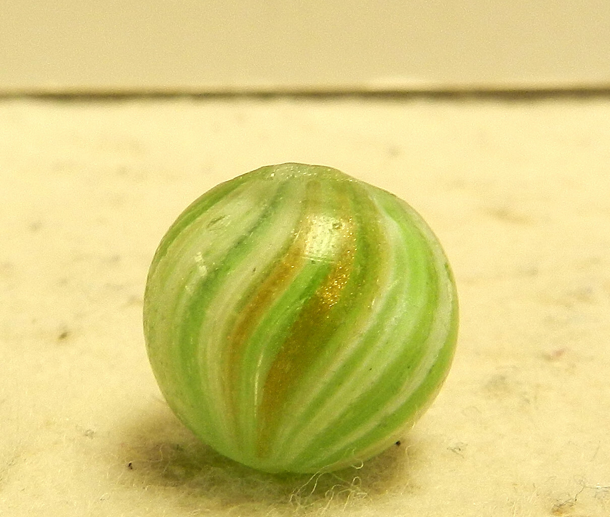 #15025m Vintage German Handmade Onionskin Lutz Marble .58 Inches