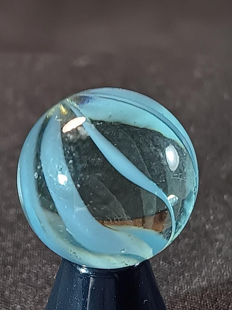 5/8″ Vitro Agate Robin’s Egg Blue Caged Cat Eye Near Mint Serious Marble A960
