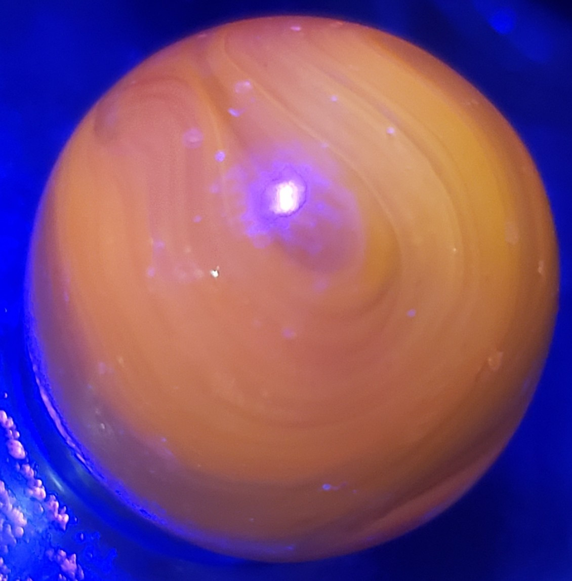 HTF Akro Agate ELECTRIC CADMIUM YELLOW LEMONADE UV MARBLE WET MNT SZ 19/32