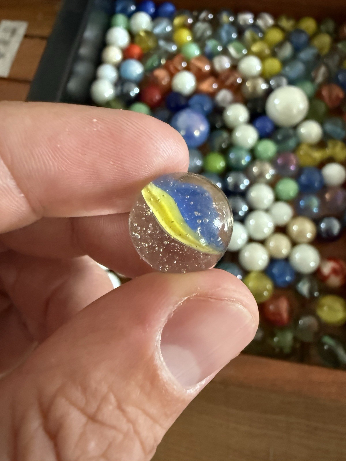 Lot A Vintage Marbles Akro? Christensen? Vitro? Swirl Agate Opaque UV Fluorescen