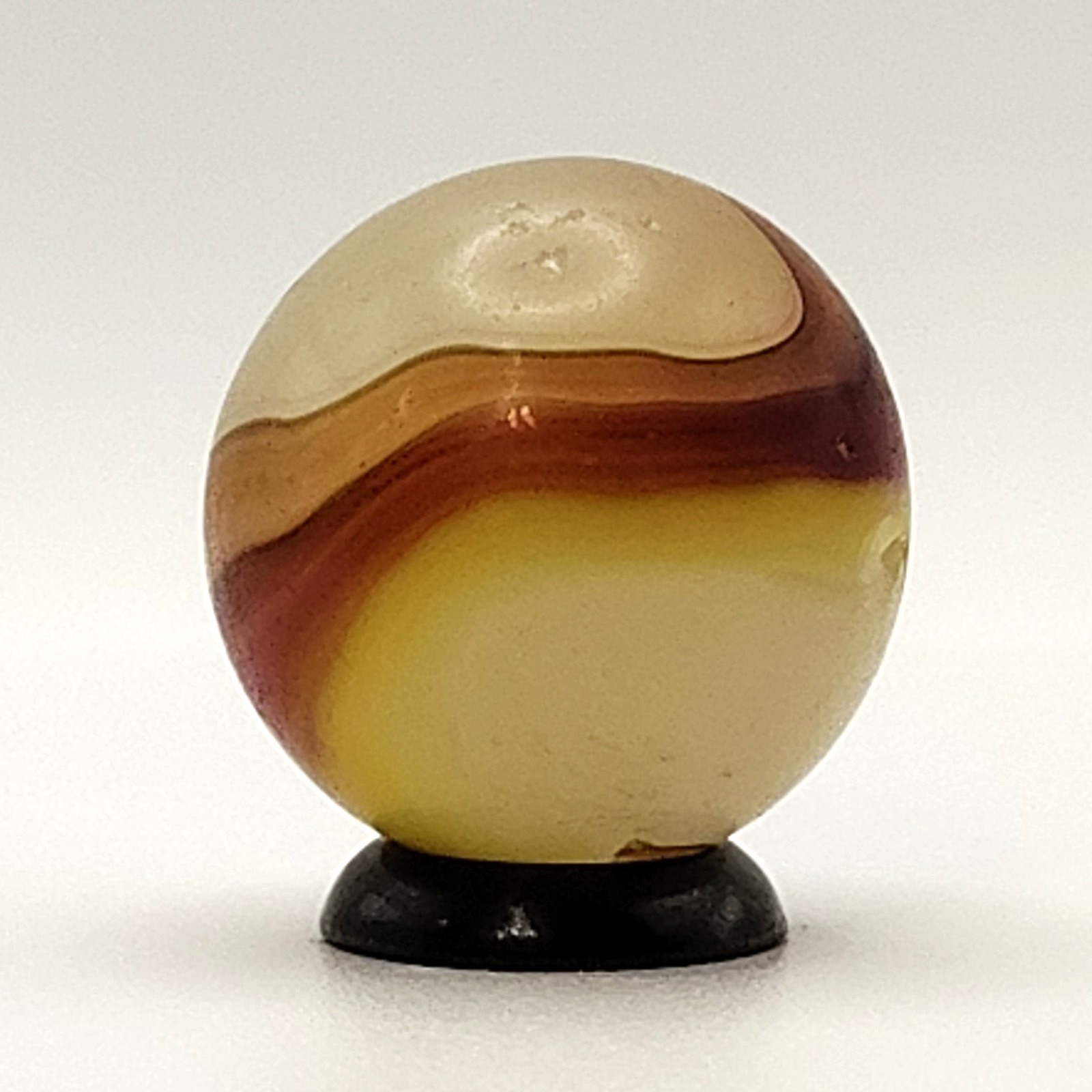 ~3/4″ Akro Agate Egg Yolk Oxblood Shooter Marble NM+