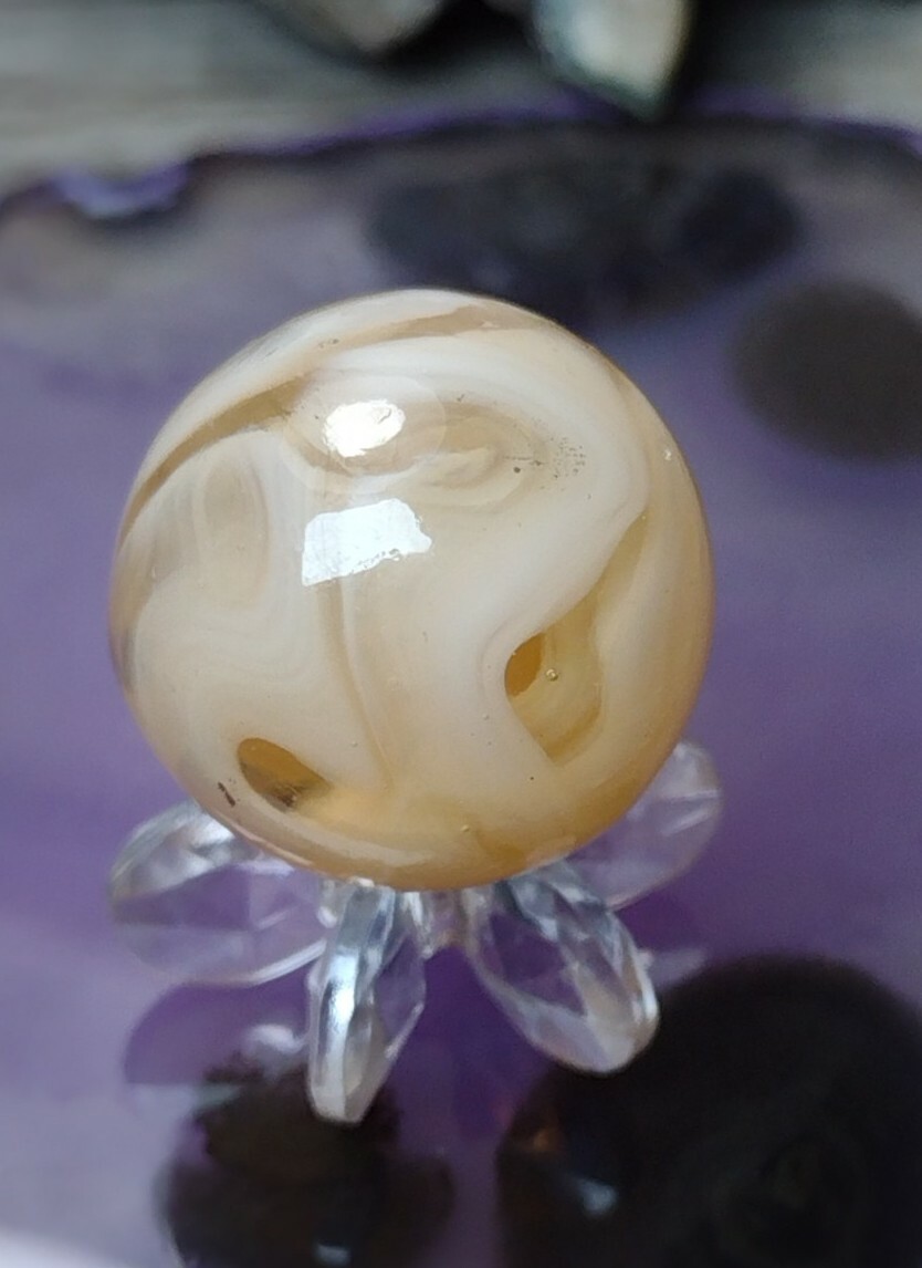 Wild ZIG ZAG Ivory Tan WV Swirl Davis or Jackson ? Vintage Marbles .65″ NM- VG