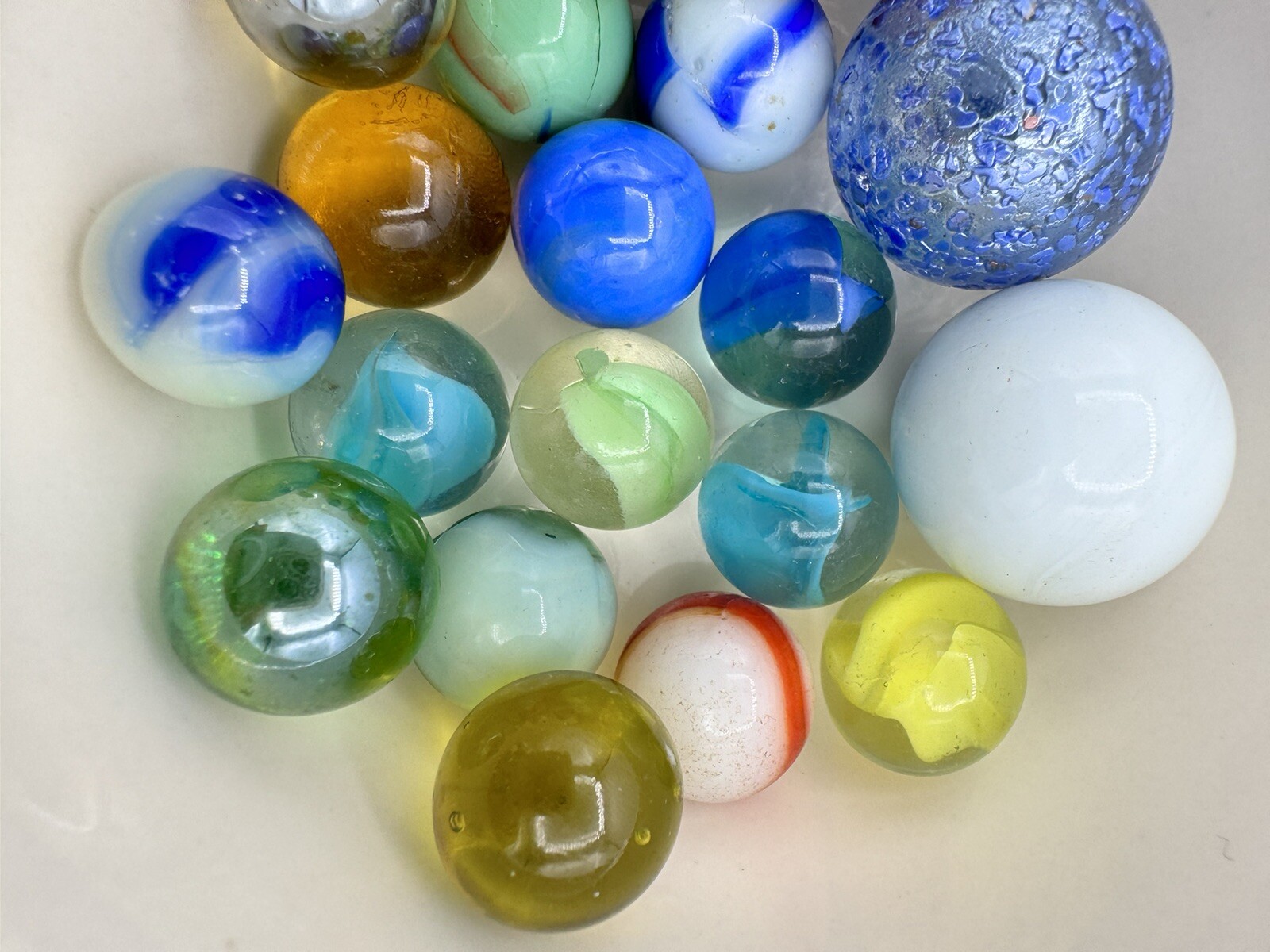 Vintage Marble Lot Of MARBLES UV Reactive Cadmium Uranium Lot #46