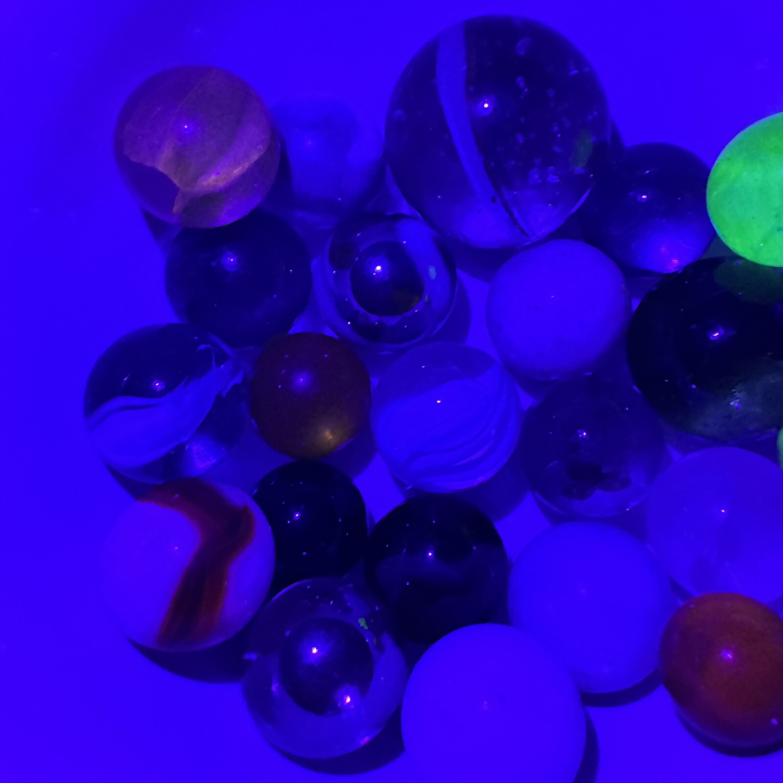 Vintage Marble Lot Of MARBLES UV Reactive Cadmium Uranium Lot #88