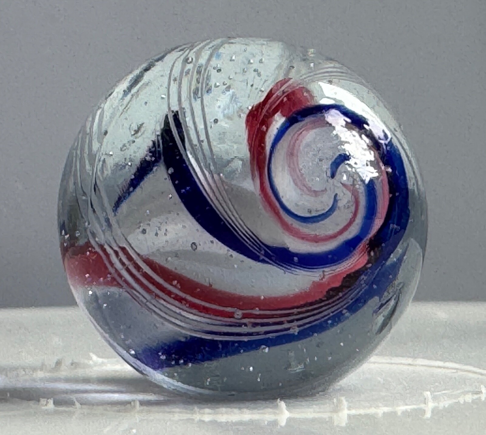 Fantastic Ridged White-Based Solid Core Marble 18mm (23/32”)