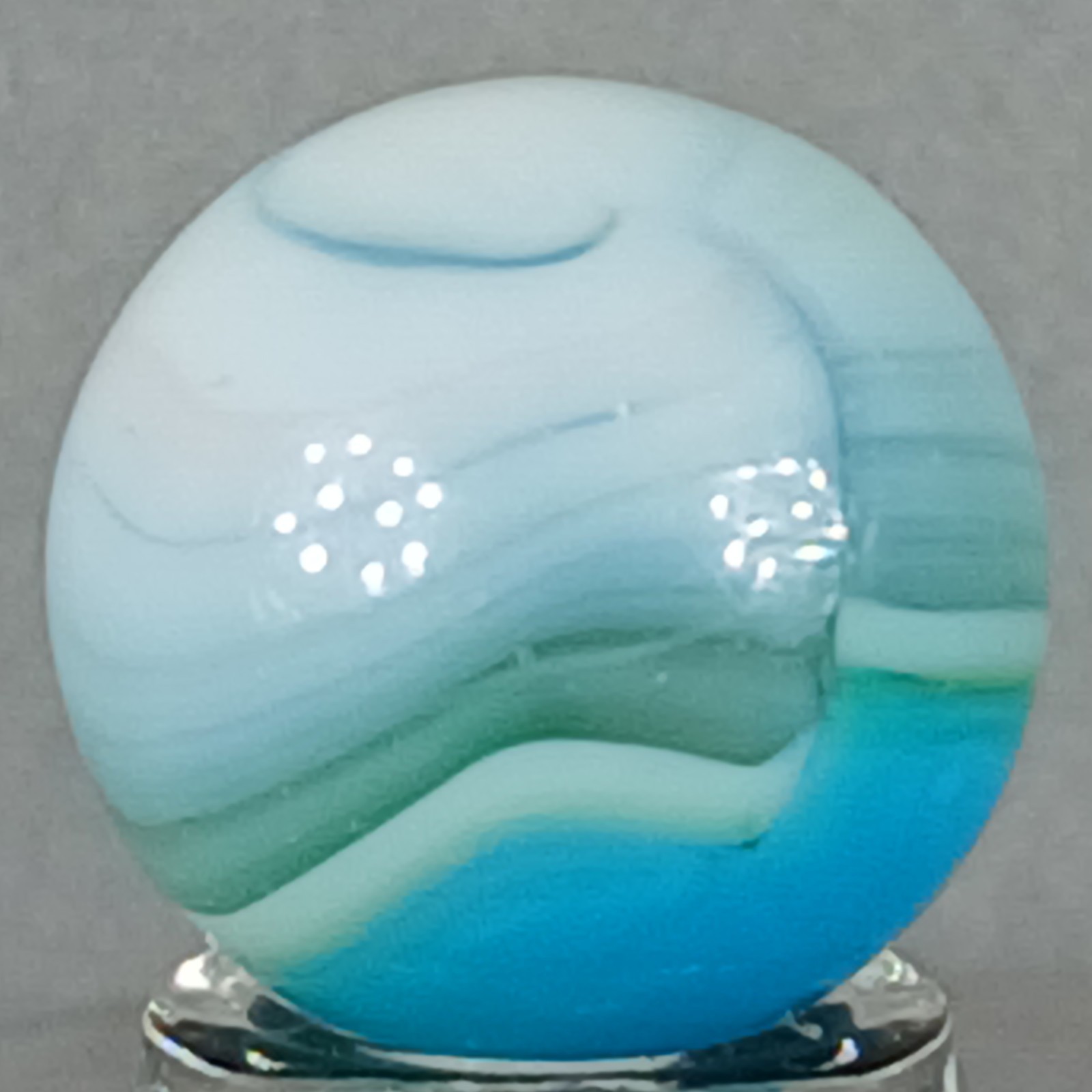 Vintage Vitro Conqueror Marble .63 Near-Mint Condition Combined Shipping