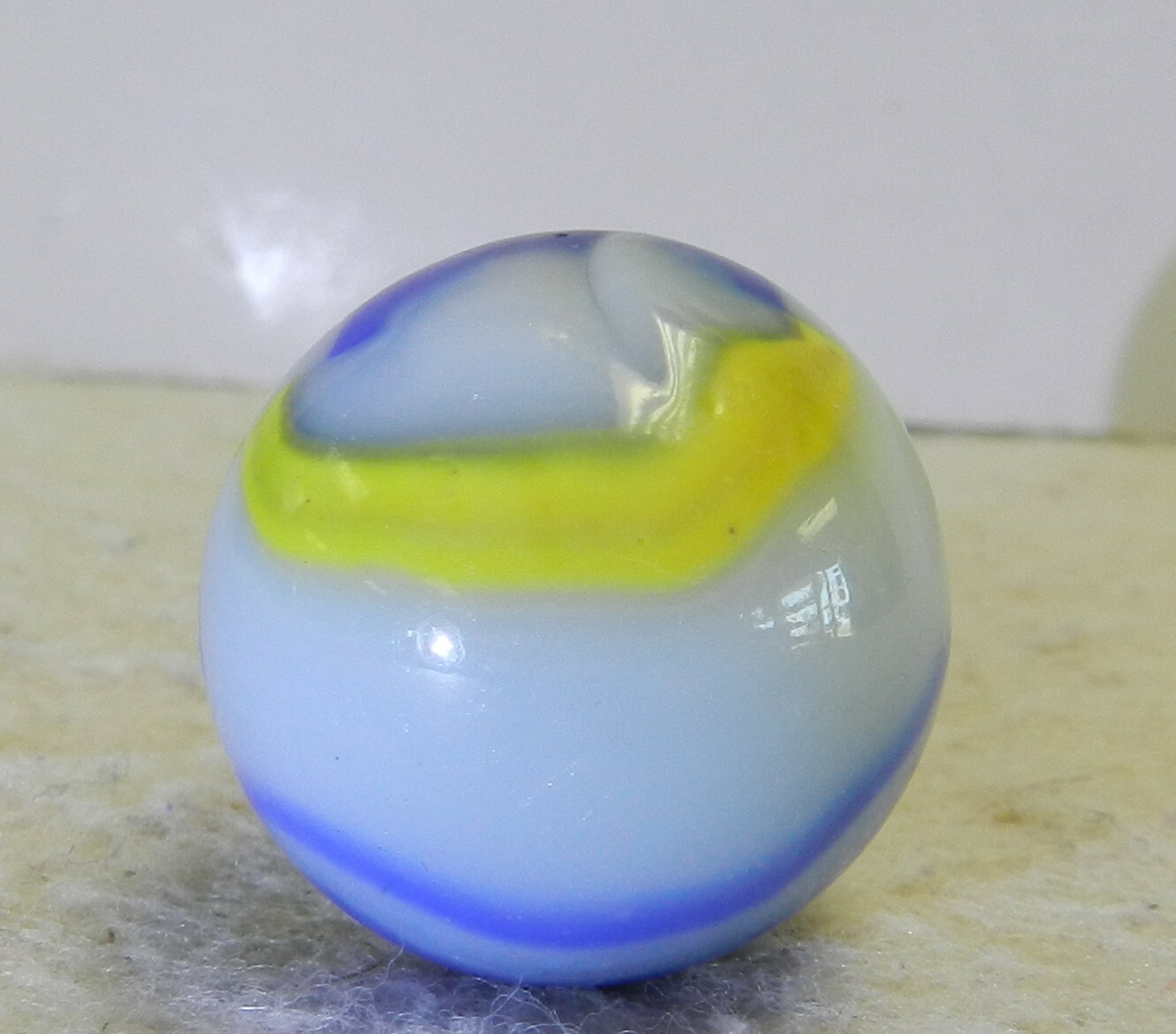 #14627m Vintage Marble King Cub Scout Colored Shooter Marble .96 Inches