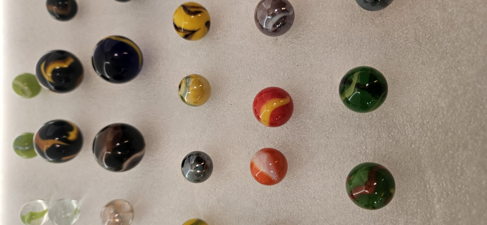 Vtg Lot Of 63 MARBLES., 3/4″ ACRO AGATE, Swirl, Clear, Too, Unique Colors